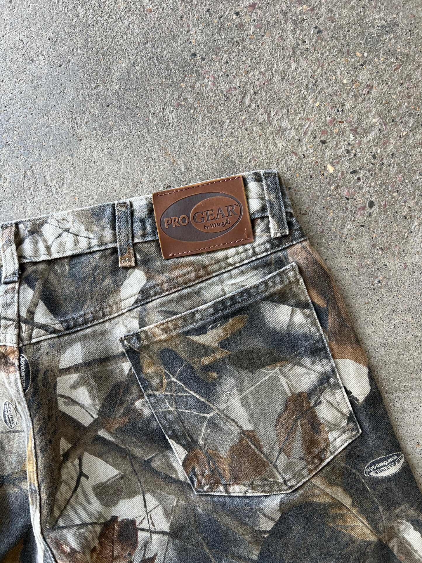 Vintage Wrangler Camo Pants - 36x34