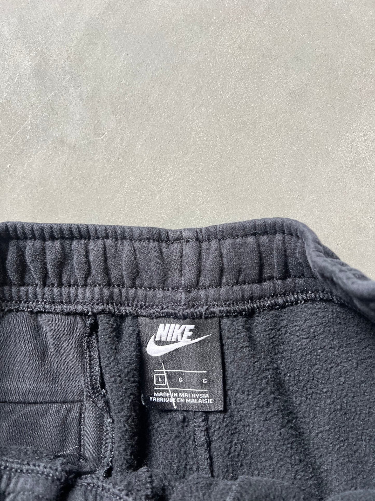 Vintage Black Cotton Nike Shorts - M