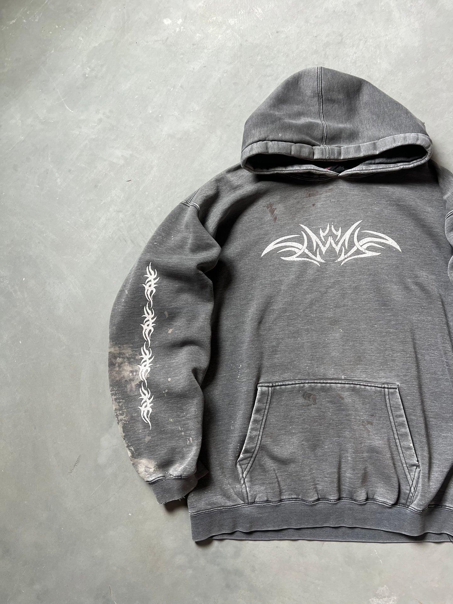Vintage Faded Grey Y2k Barbwire Hoodie - L
