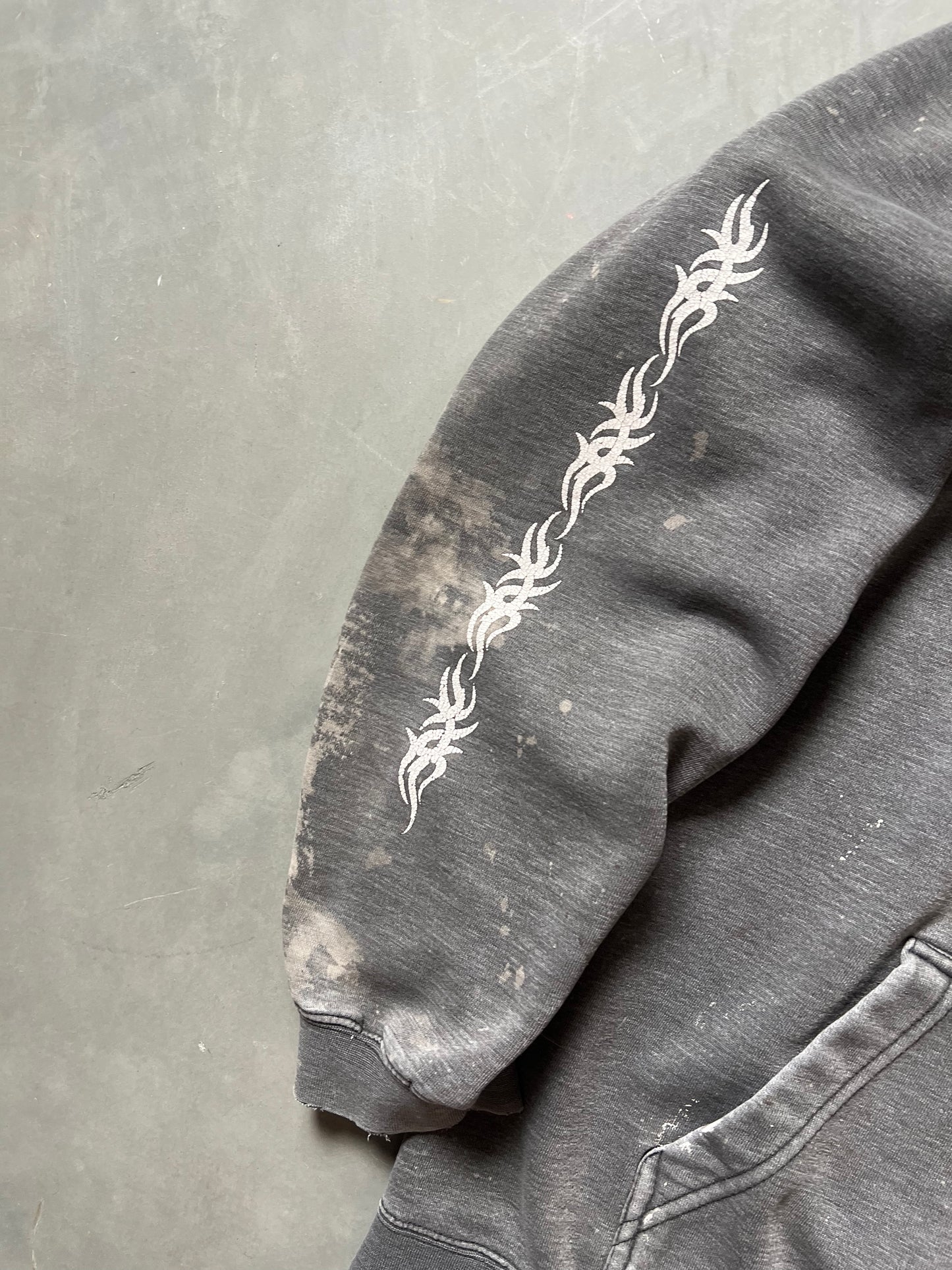 Vintage Faded Grey Y2k Barbwire Hoodie - L