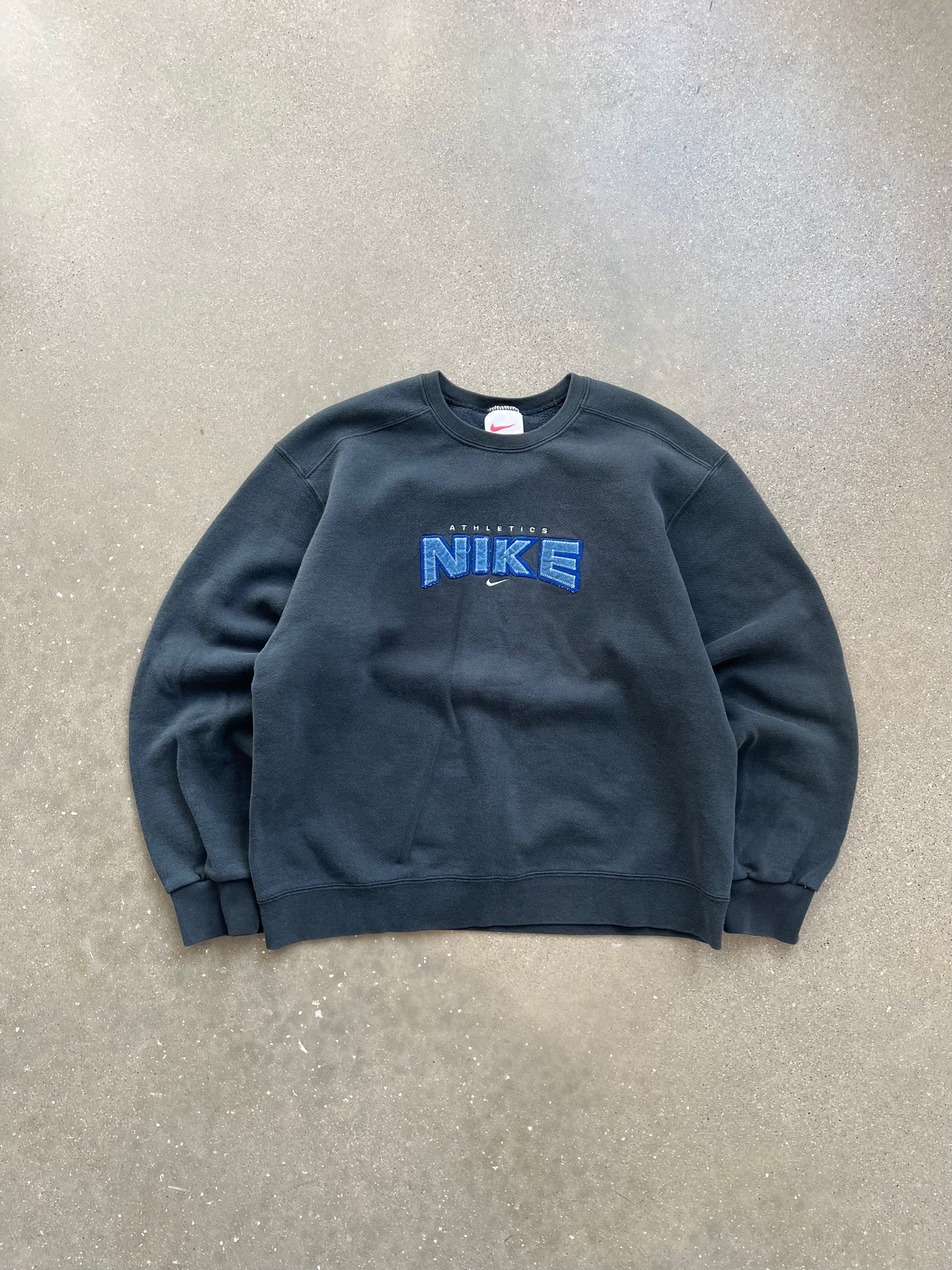Vintage Black Nike Spellout Crew - S