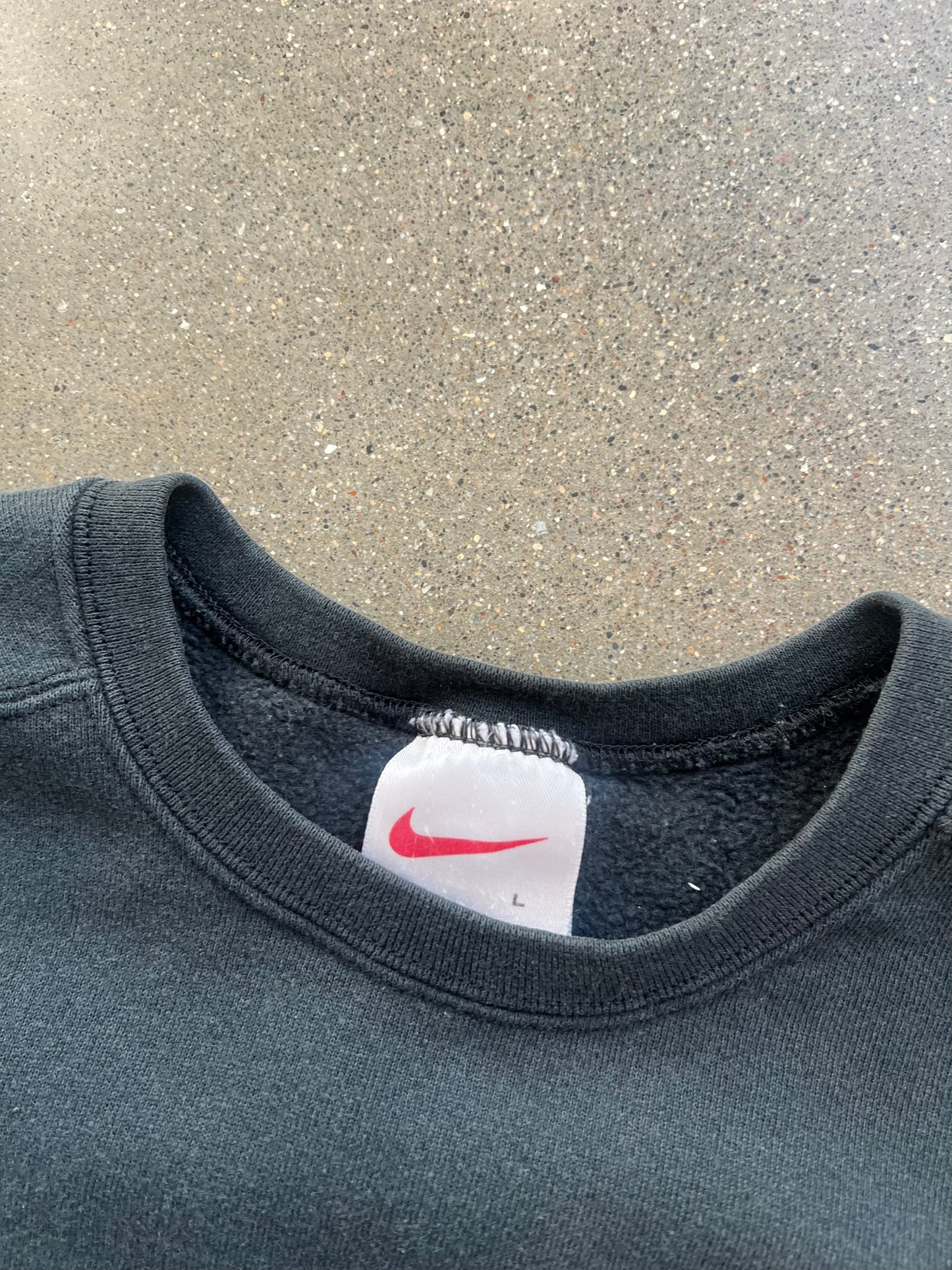 Vintage Black Nike Spellout Crew - S