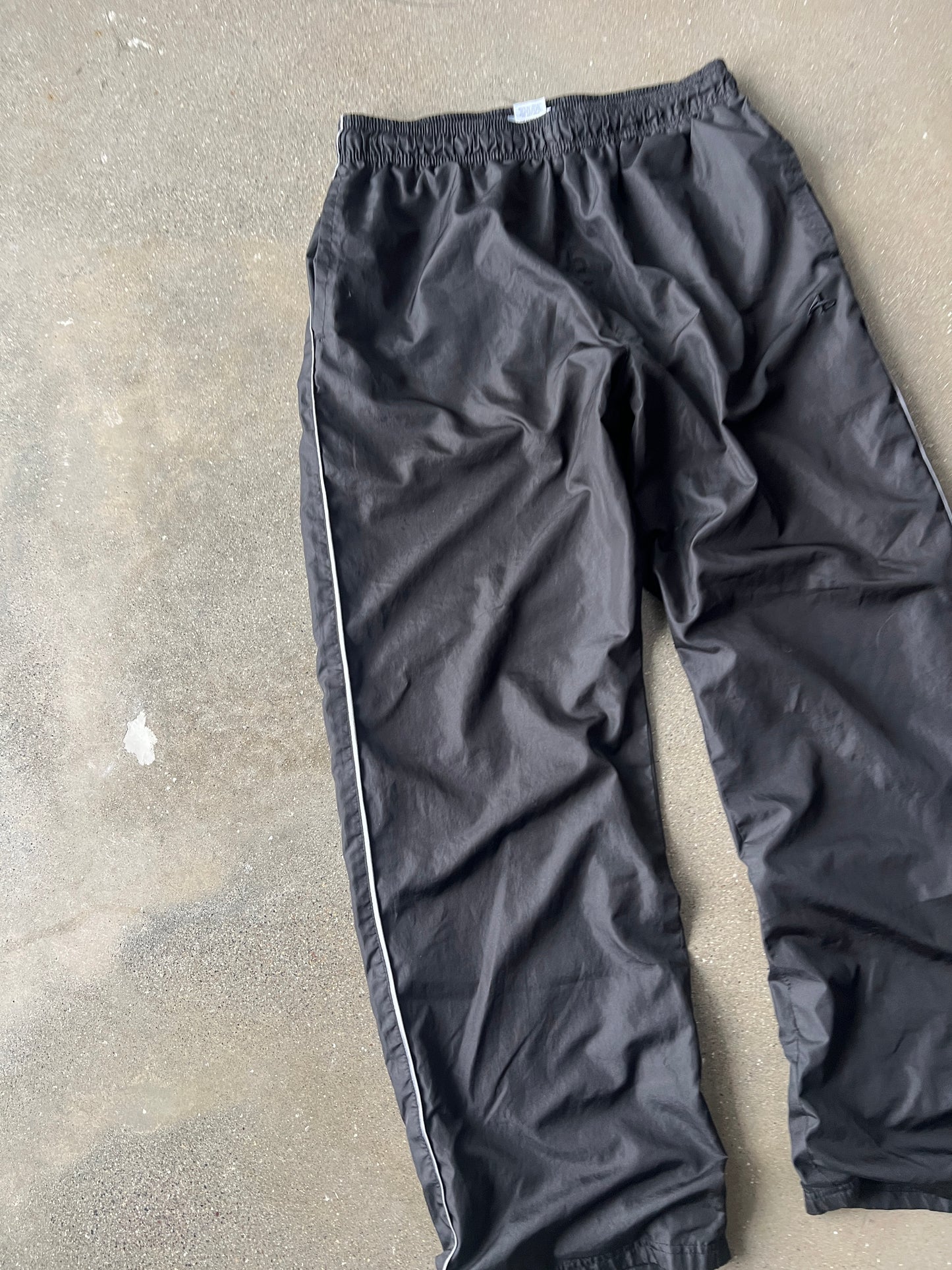 Vintage Black Baggy Stripped Track Pants - M