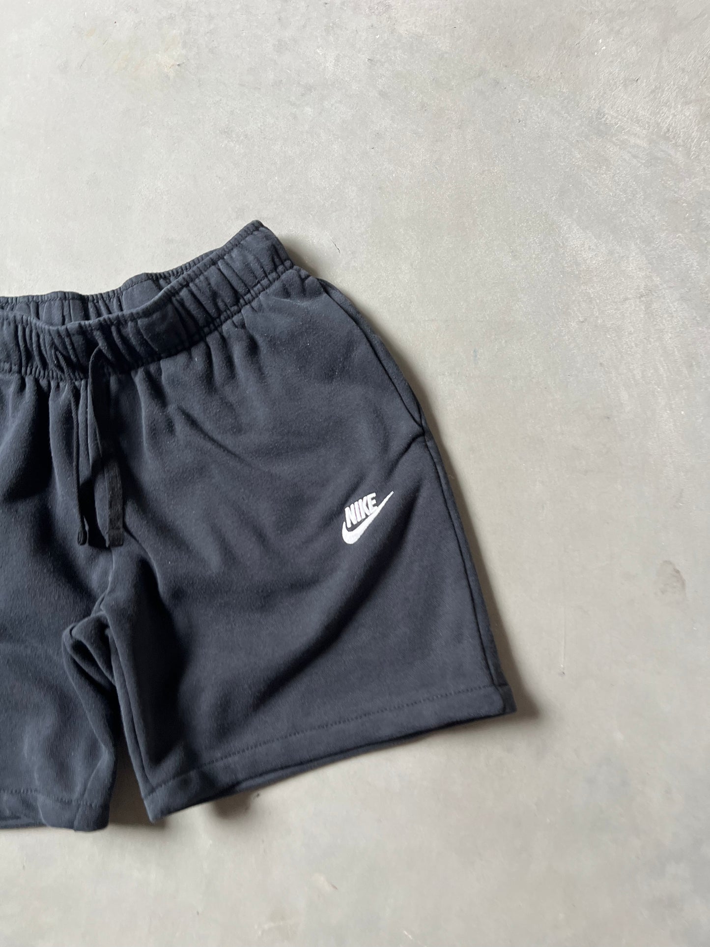 Vintage Black Nike Cotton Shorts - S