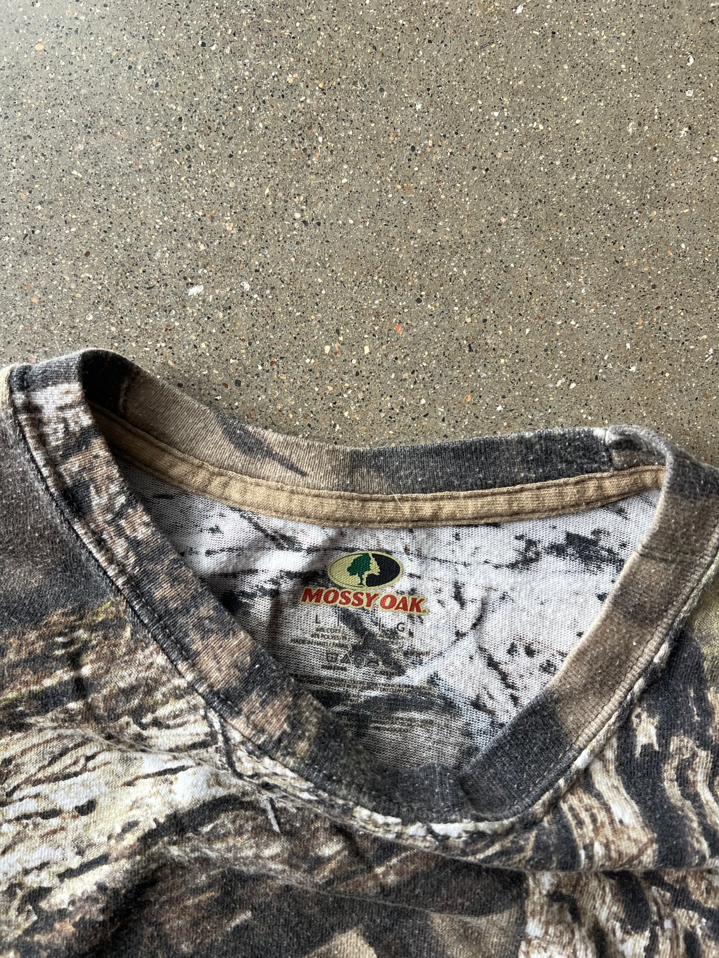 Vintage Real Tree Camo Shirt - L