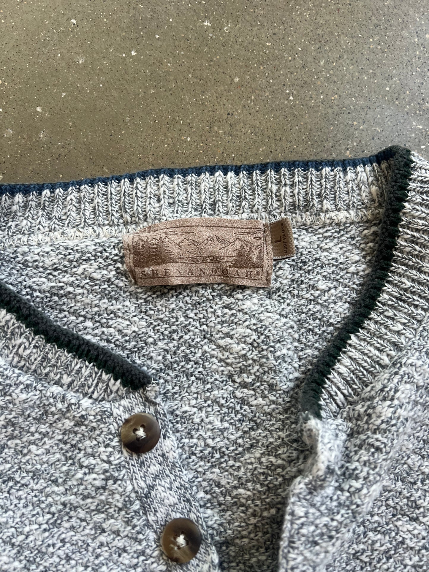 Vintage Grey Black Lab Sweater - L