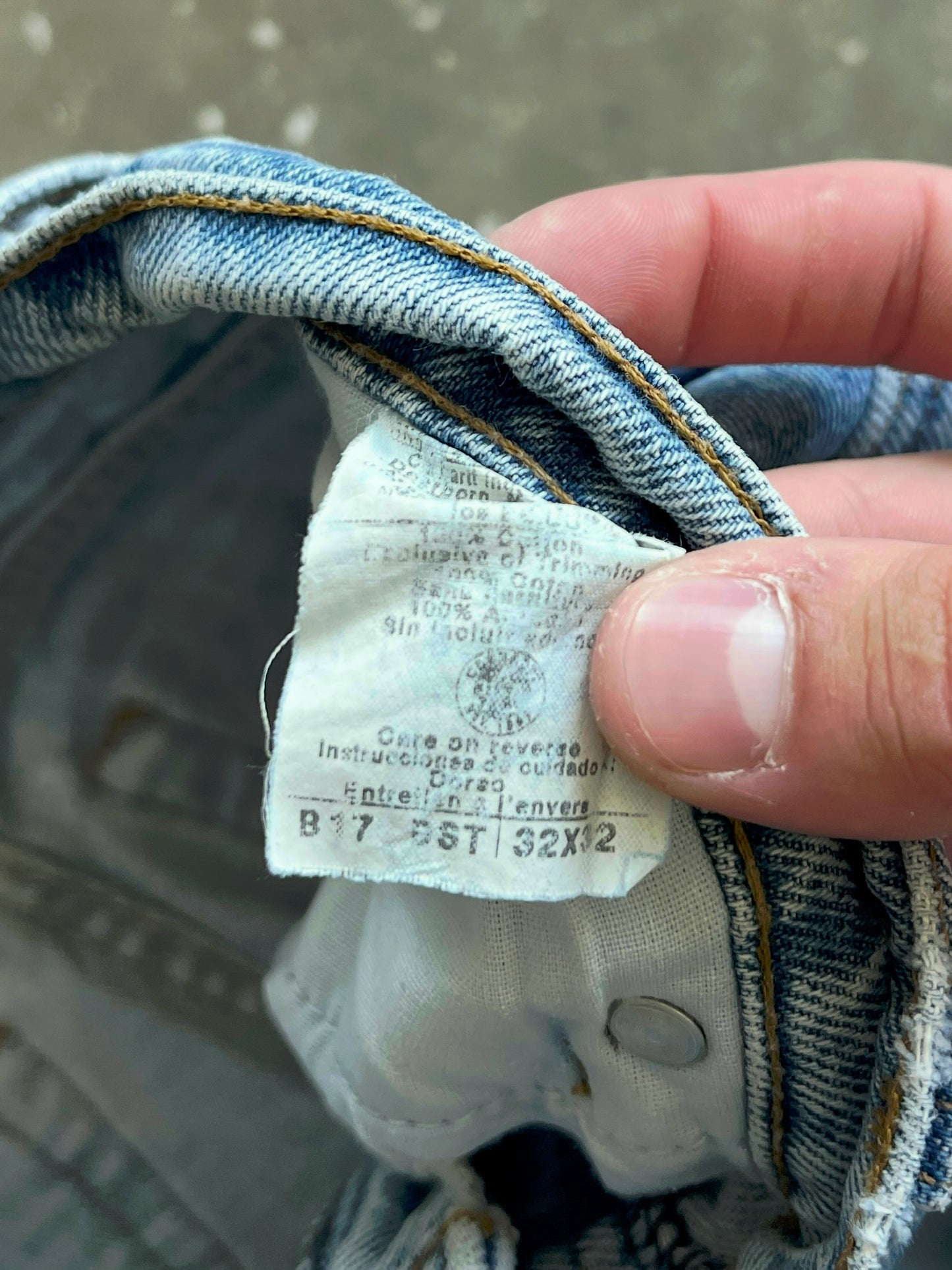 Vintage Denim Blue Carhartt Pants - 32x32