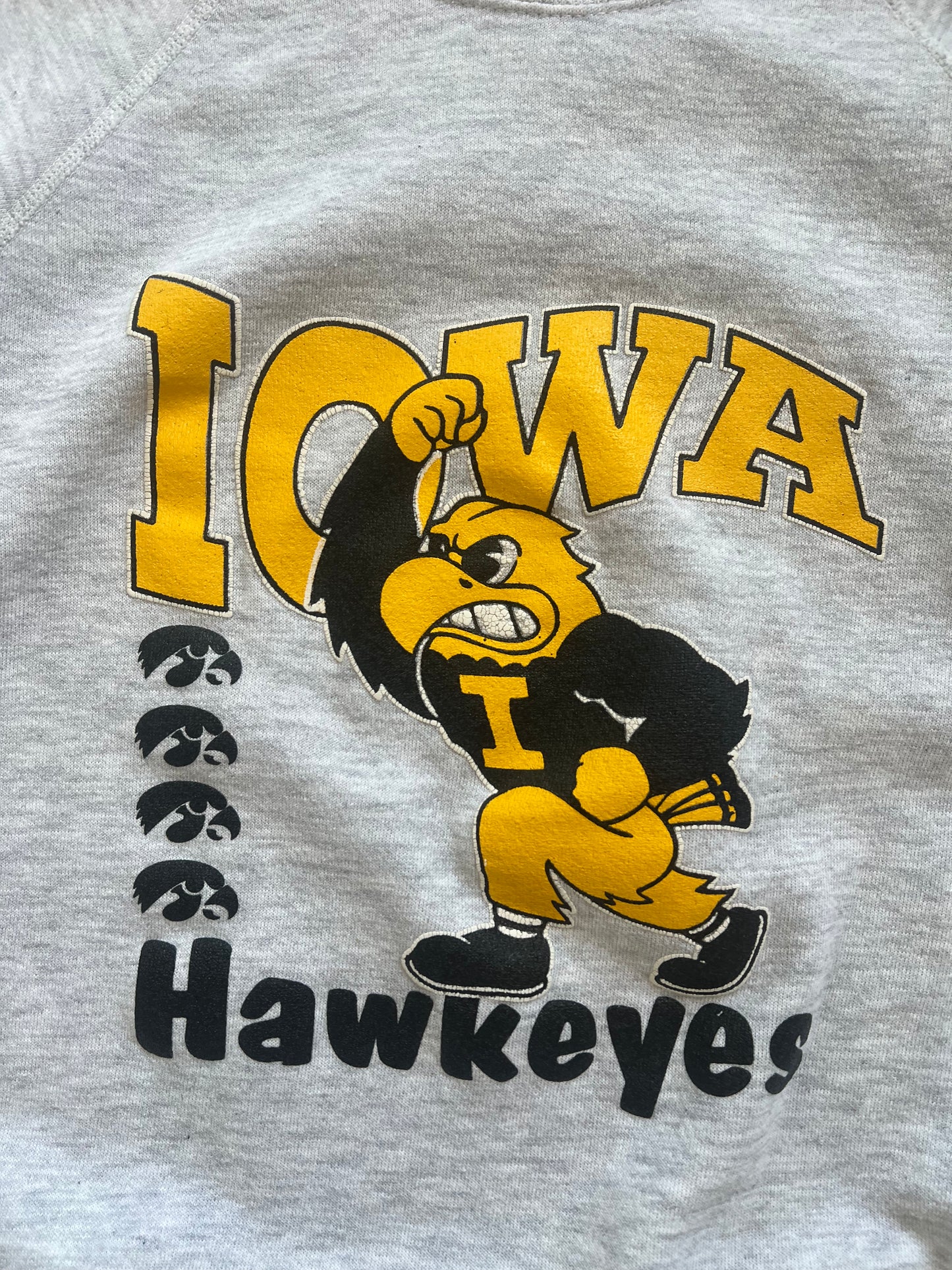 Vintage White Iowa Hawkeyes Crew - L