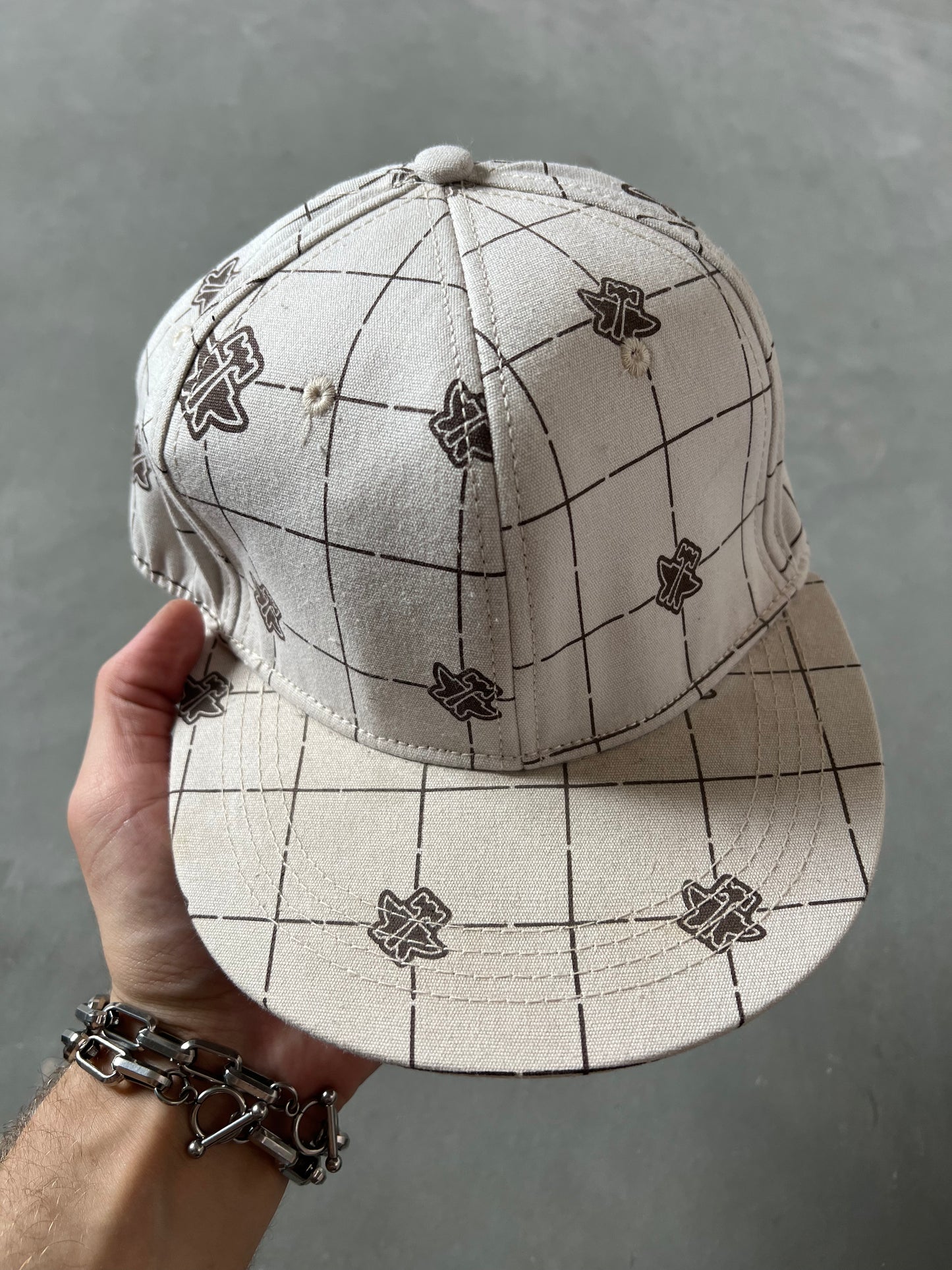 Vintage White eS Skateboaring Fitted Hat