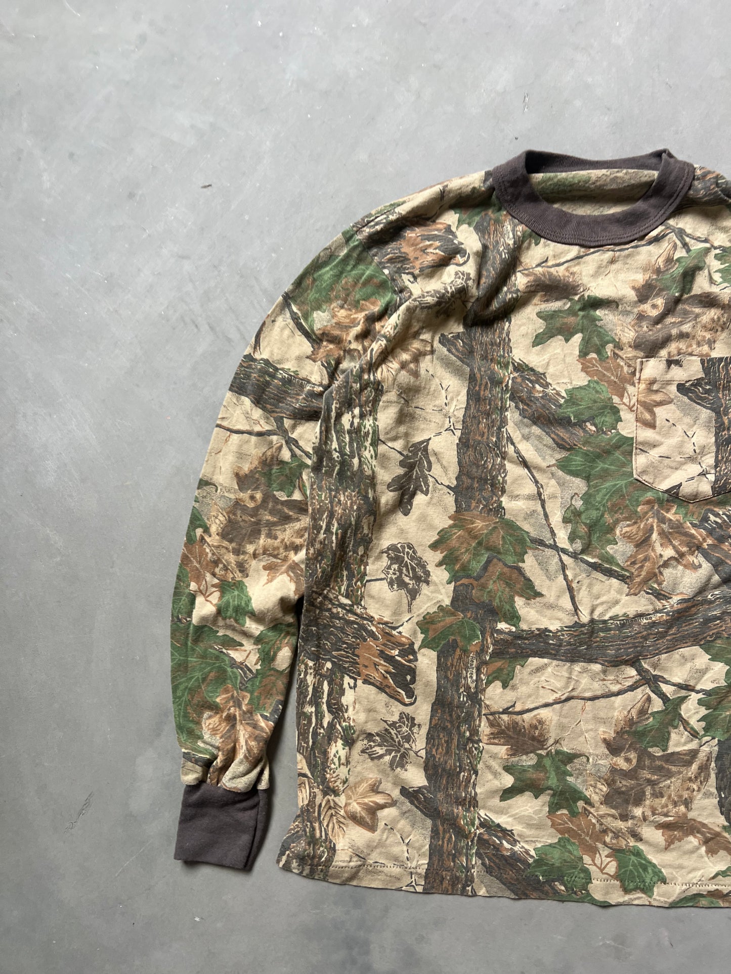 Vintage Woodland Camo Longsleeve Shirt - M