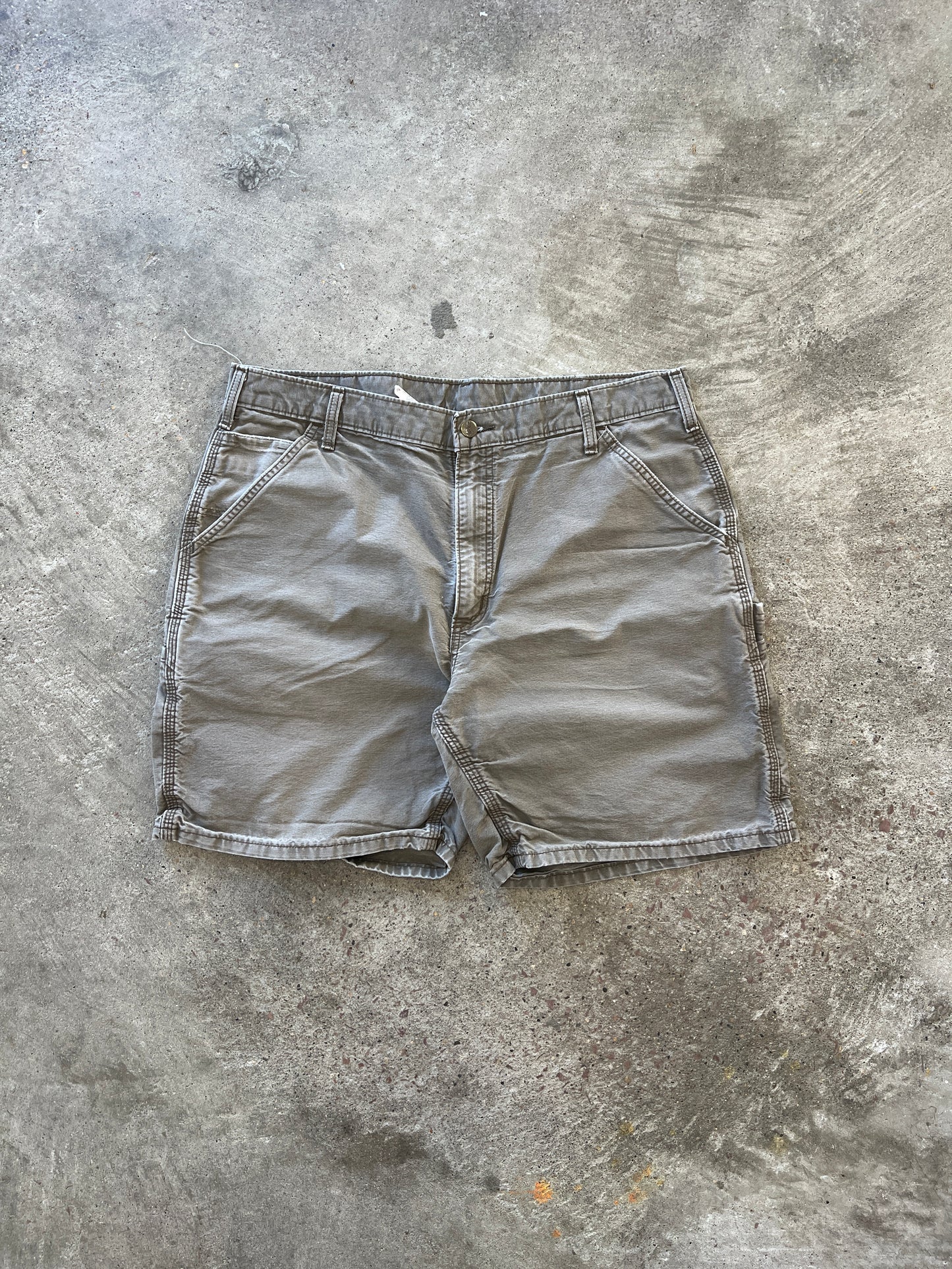 Vintage Brown Carhartt Shorts - 36