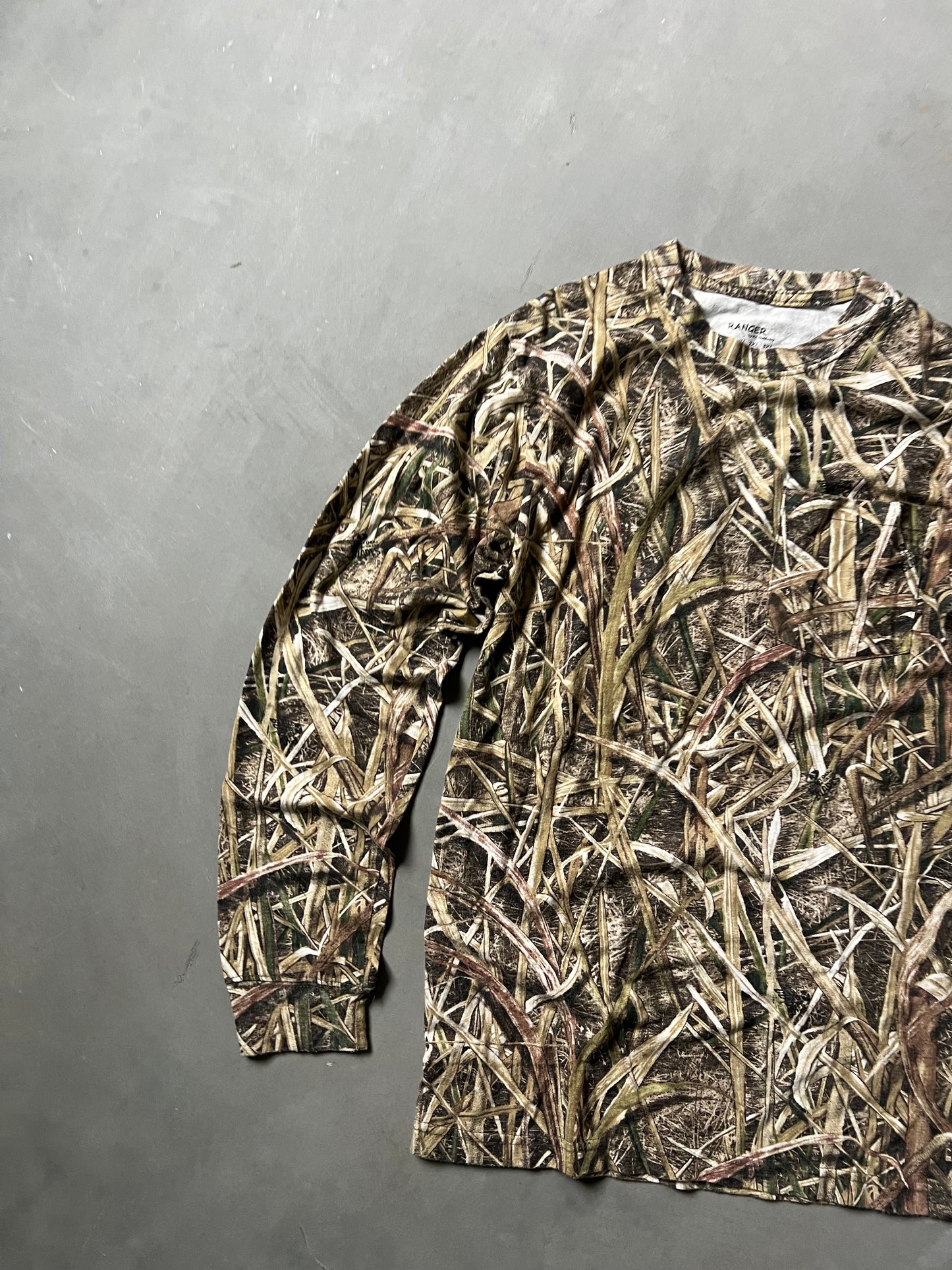 Vintage RealTree Camo Longsleeve Shirt - S