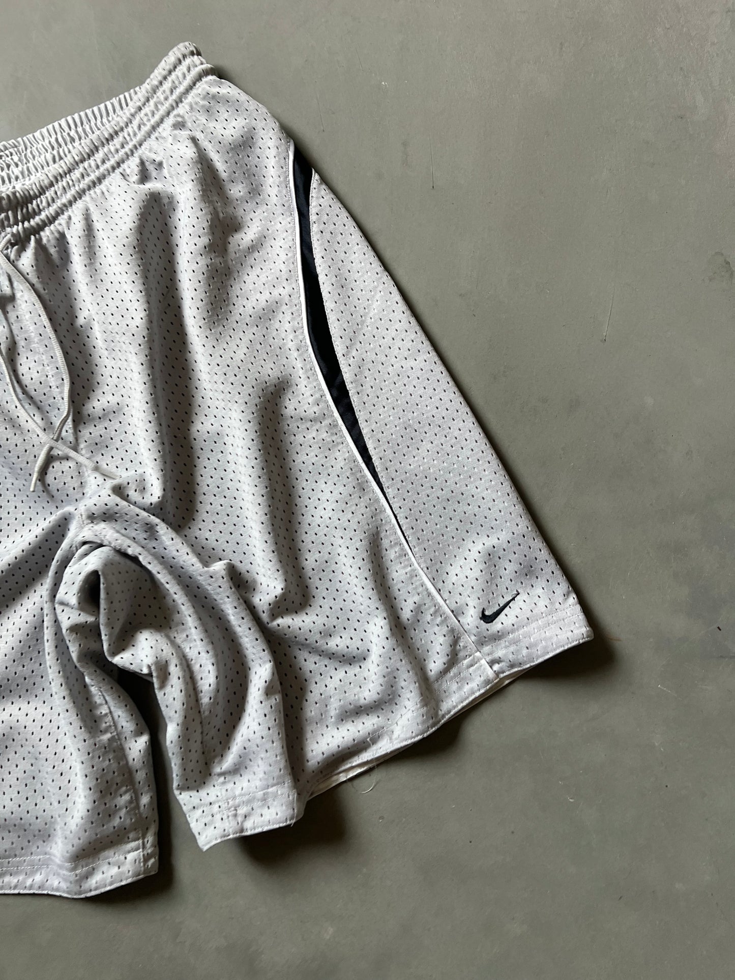 Van Grey Nike Basketball Shorts - XL