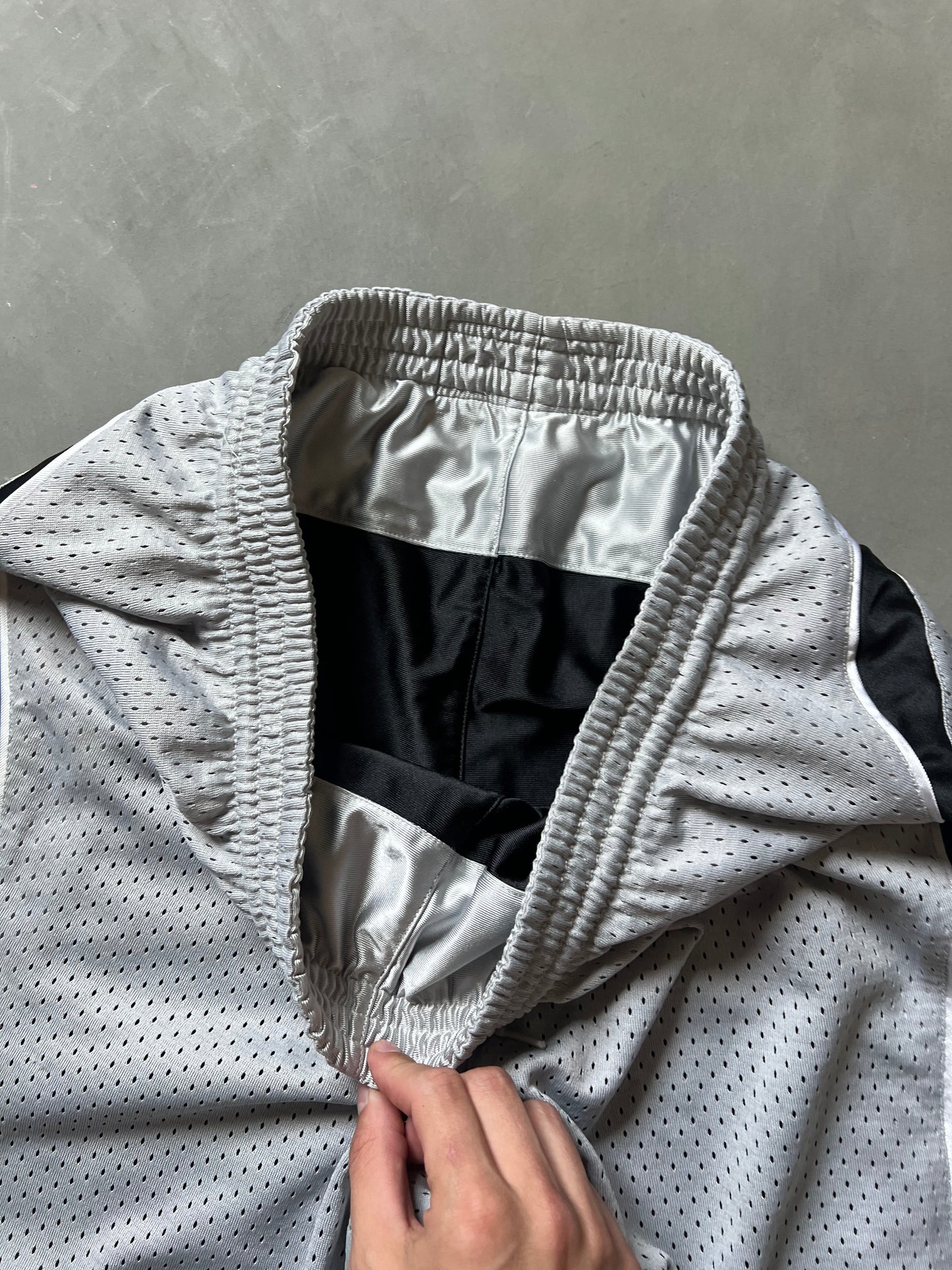 Van Grey Nike Basketball Shorts - XL