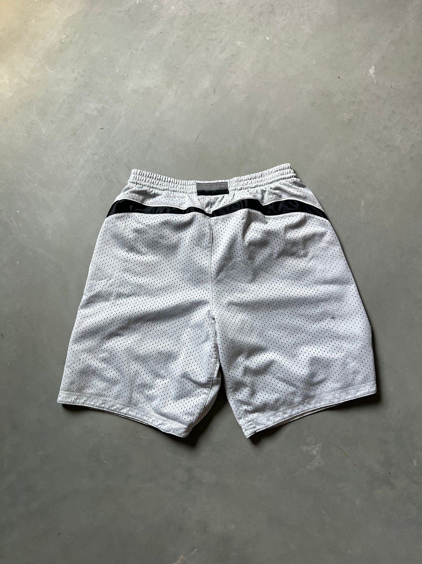 Van Grey Nike Basketball Shorts - XL