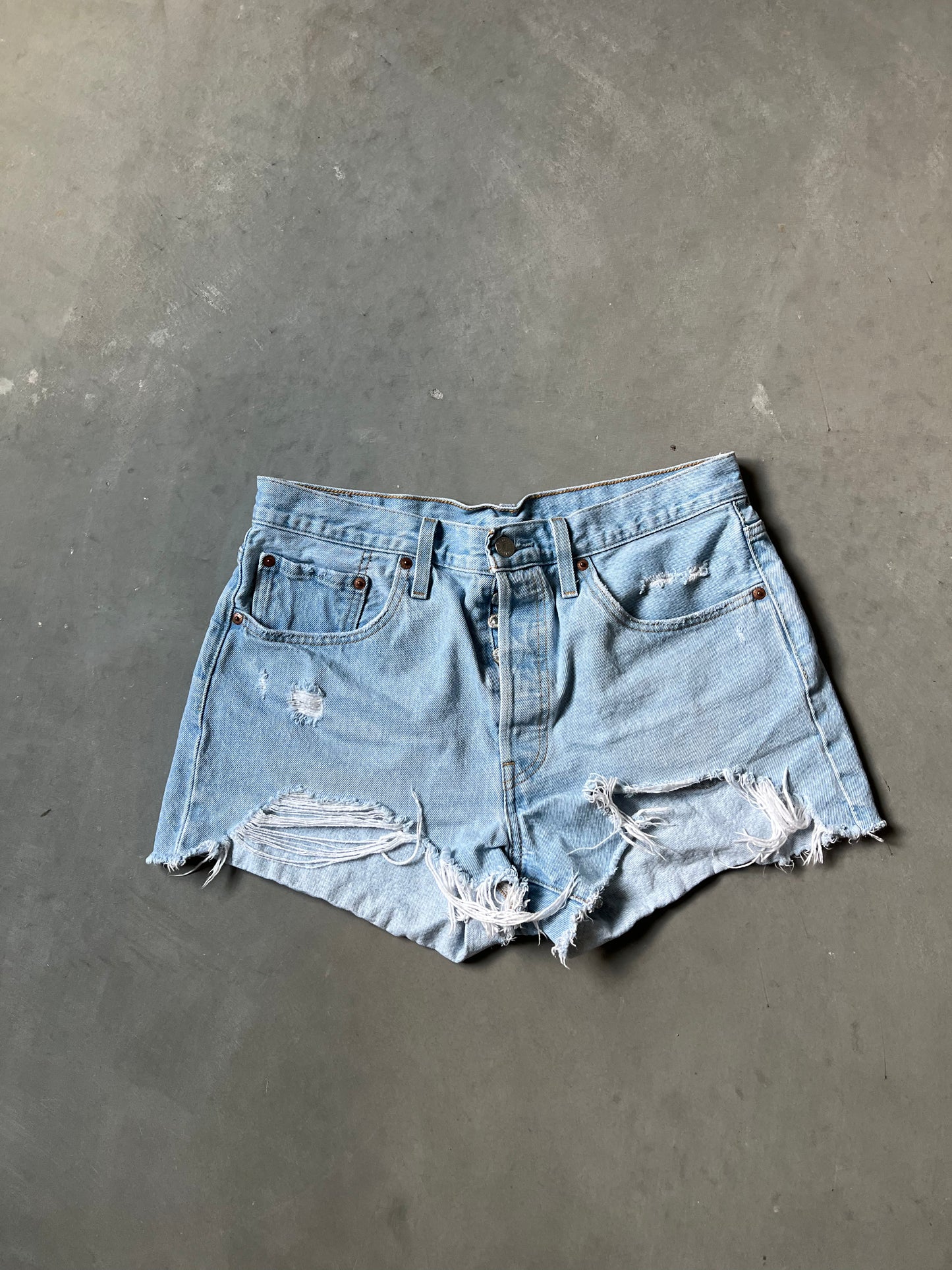 Levi 501 Light Wash Denim Shorts - 31