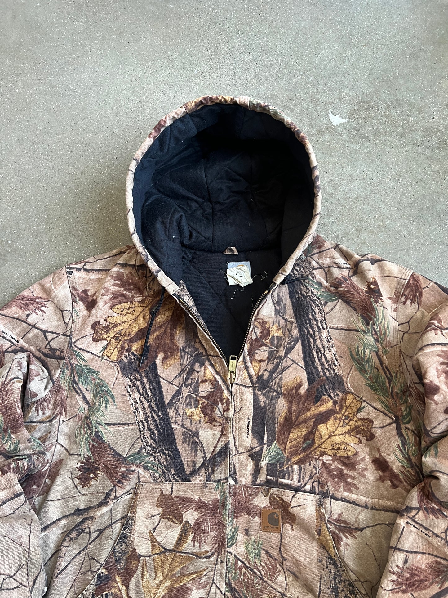 Vintage RealTree Camo Carhartt Jacket - LT