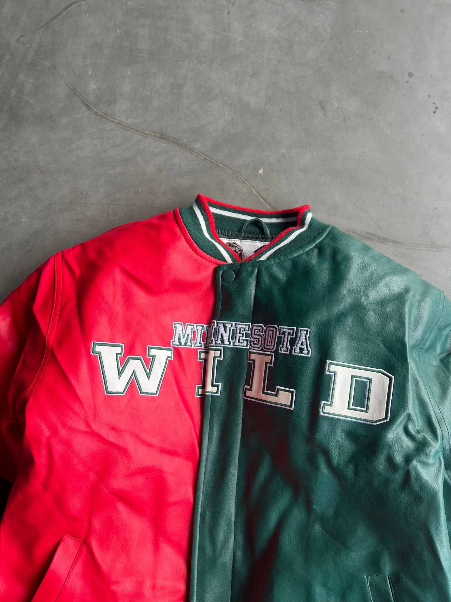 Vintage Green Minnesota Wild Jacket - YL