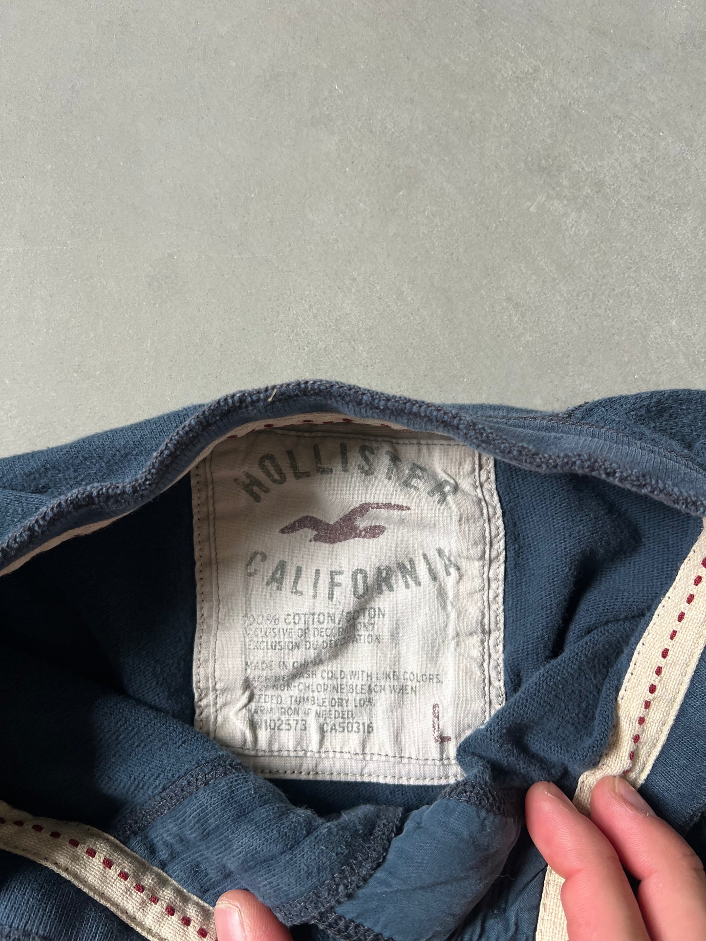 Vintage Navy Blue Hollister Thermal - L