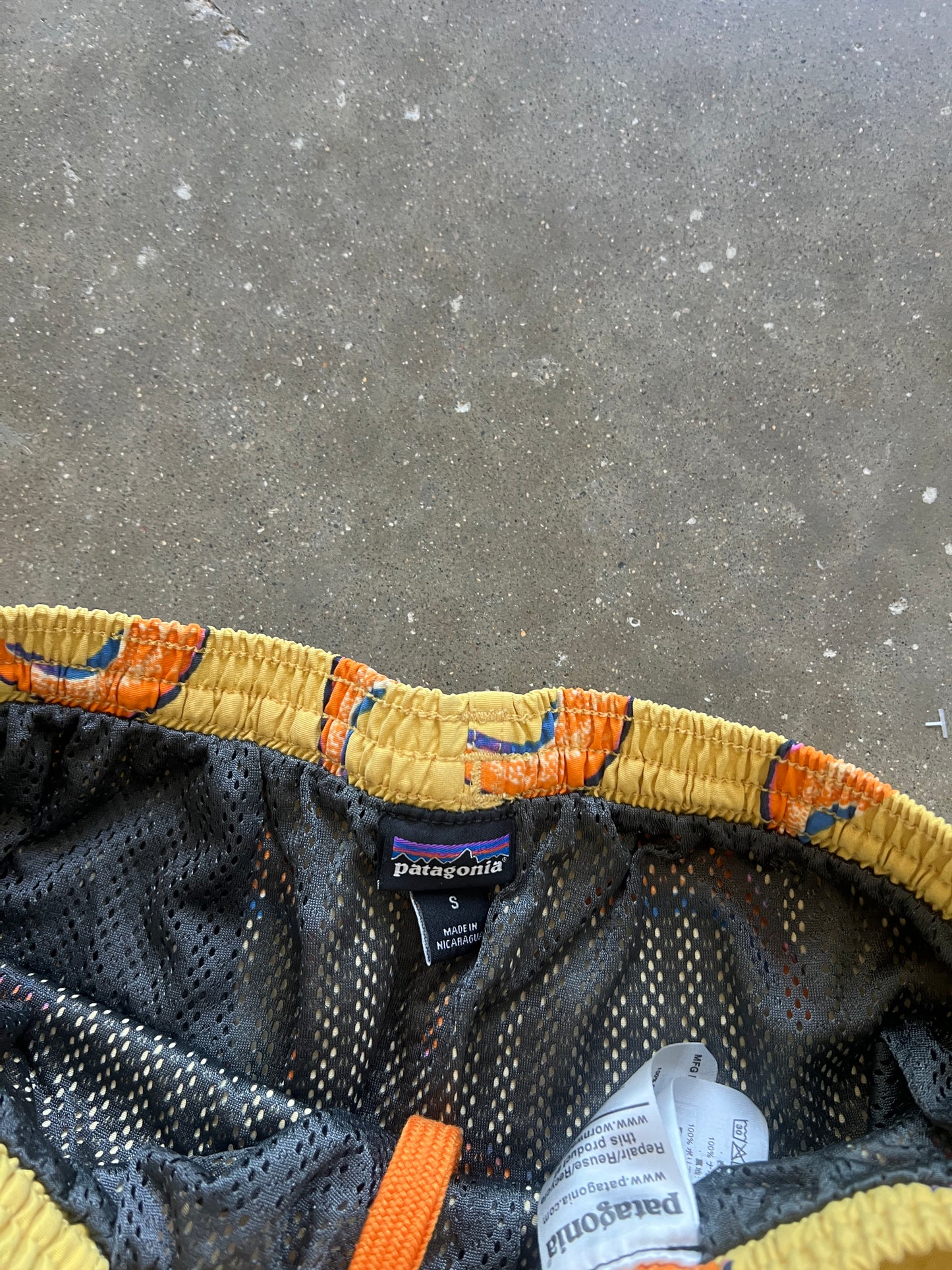 Vintage Yellow 90s Patagonia Shorts - S