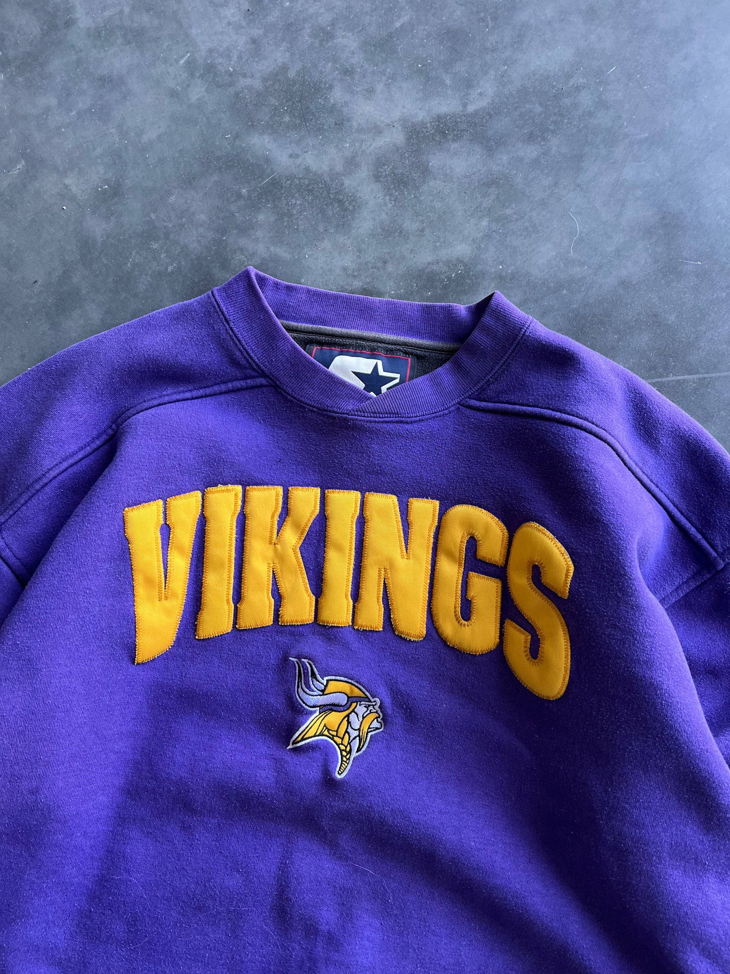 Vintage Purple Minnesota Vikings Crew - L