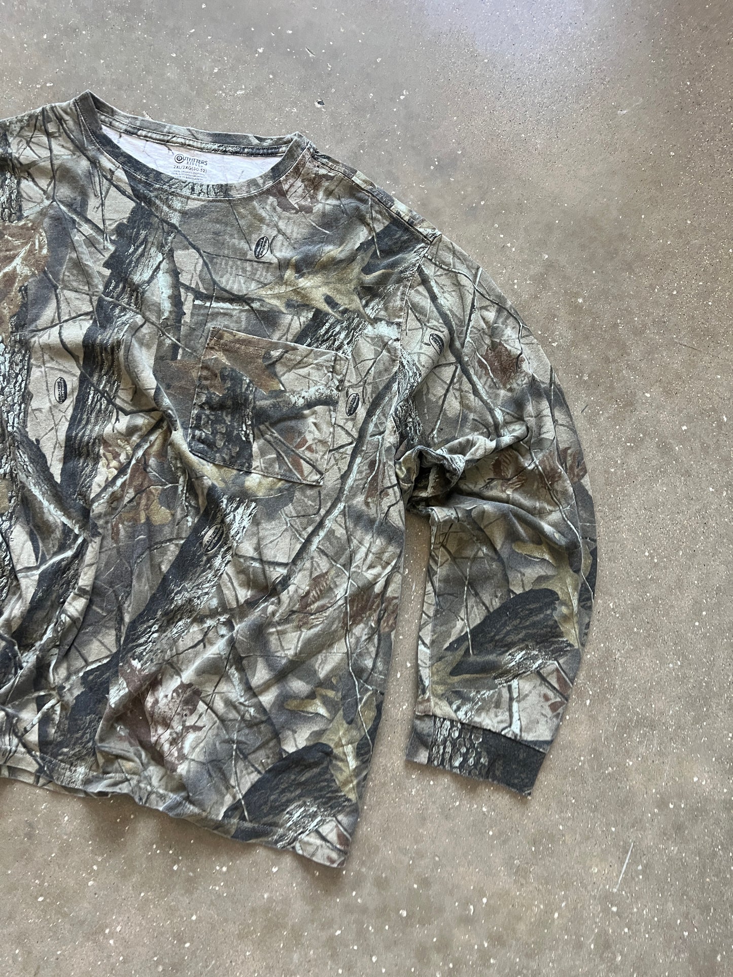 Vintage RealTree Camo Longsleeve Shirt - XL