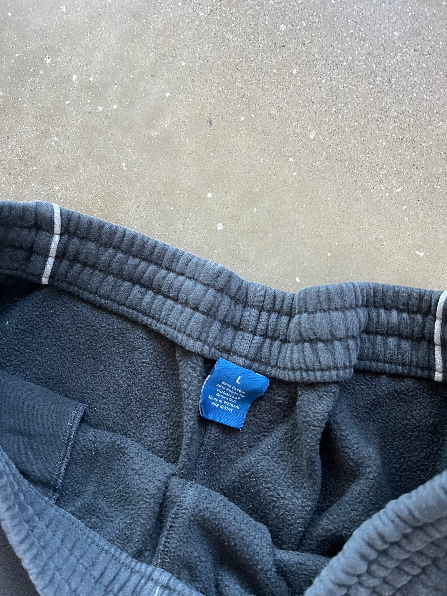 Vintage Black Reebok Baggy Sweatpants - M