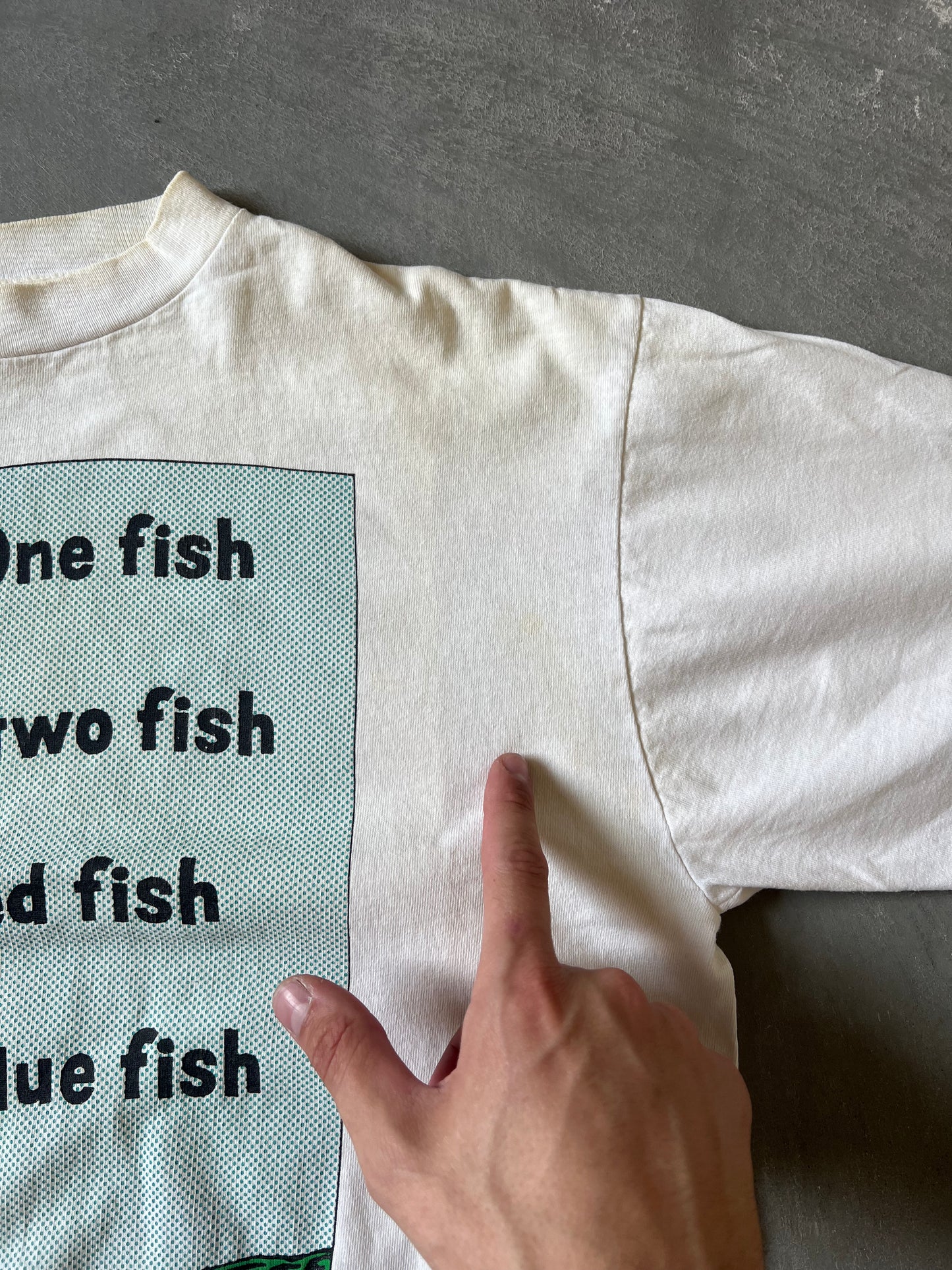Vintage One fish two fish shirt - L