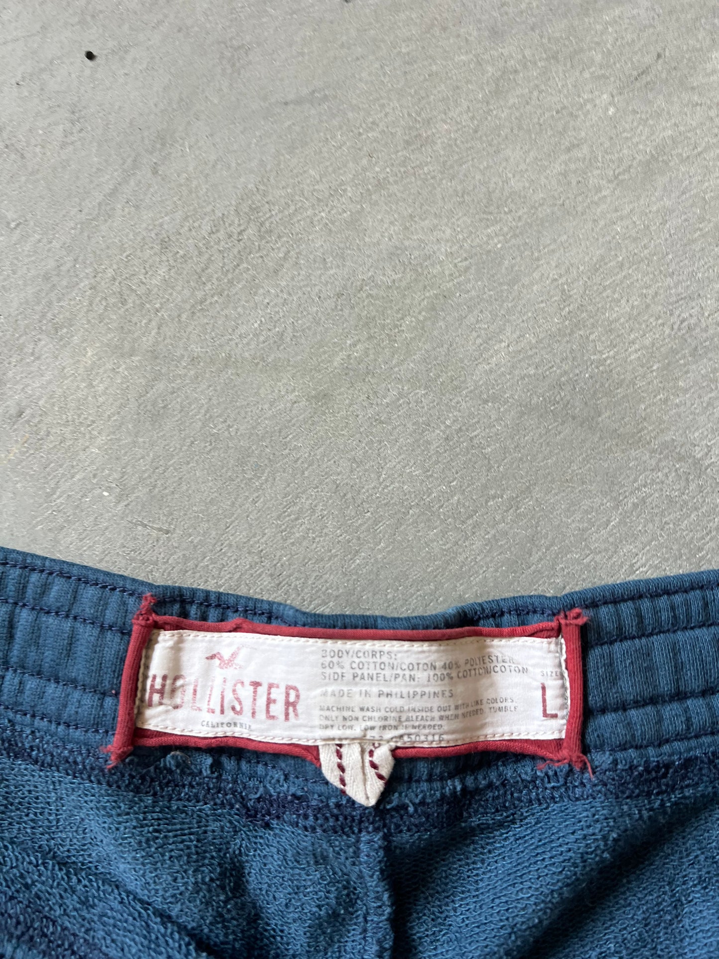 Vintage Navy Y2k Hollister Shorts - L