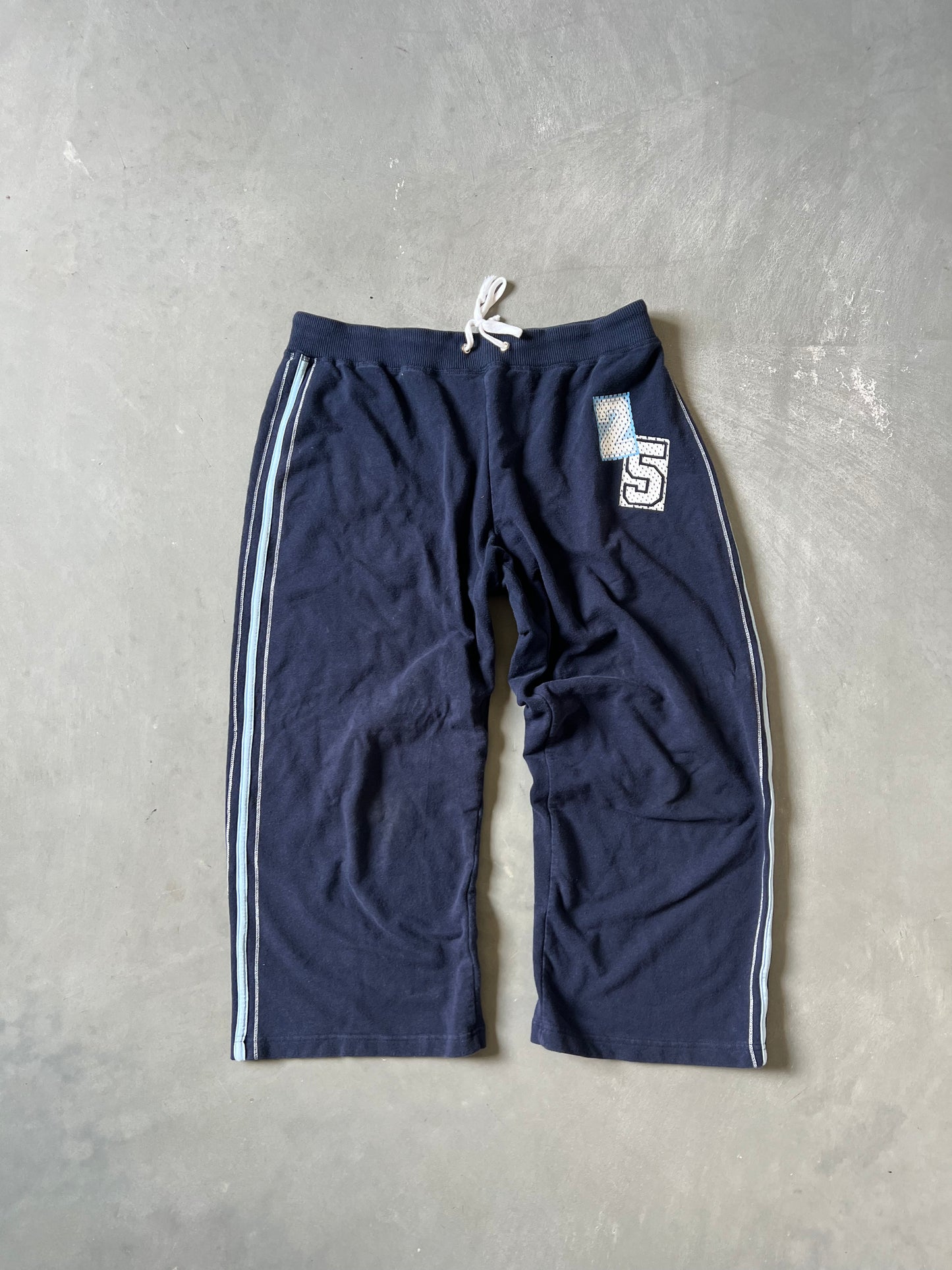 Vintage Navy Blue Y2k Sweats - M