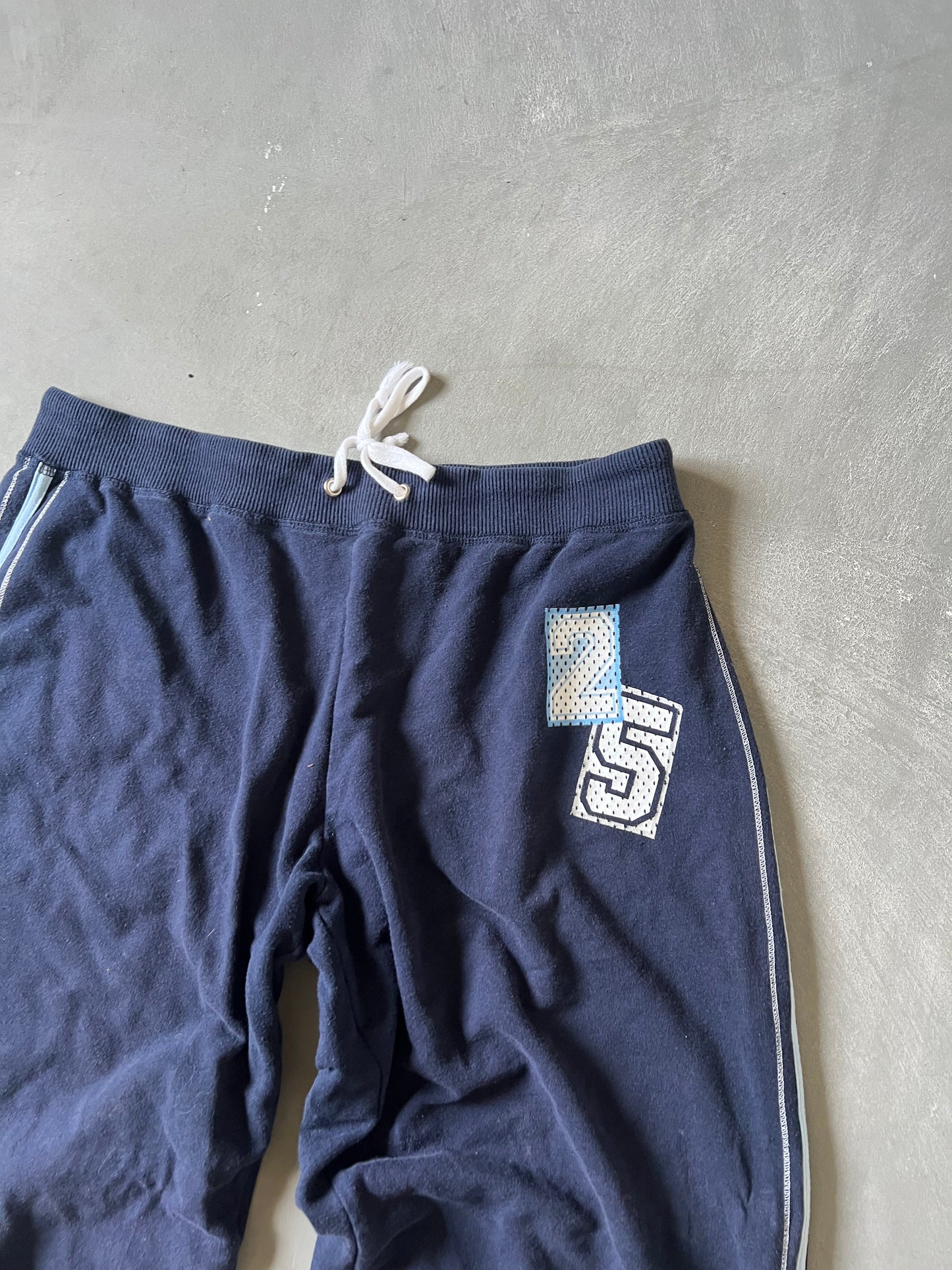 Vintage Navy Blue Y2k Sweats - M