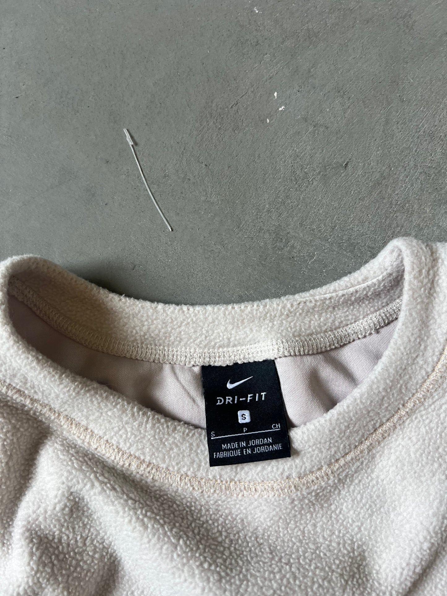 Vintage Cream Nike Swoosh Crew - L