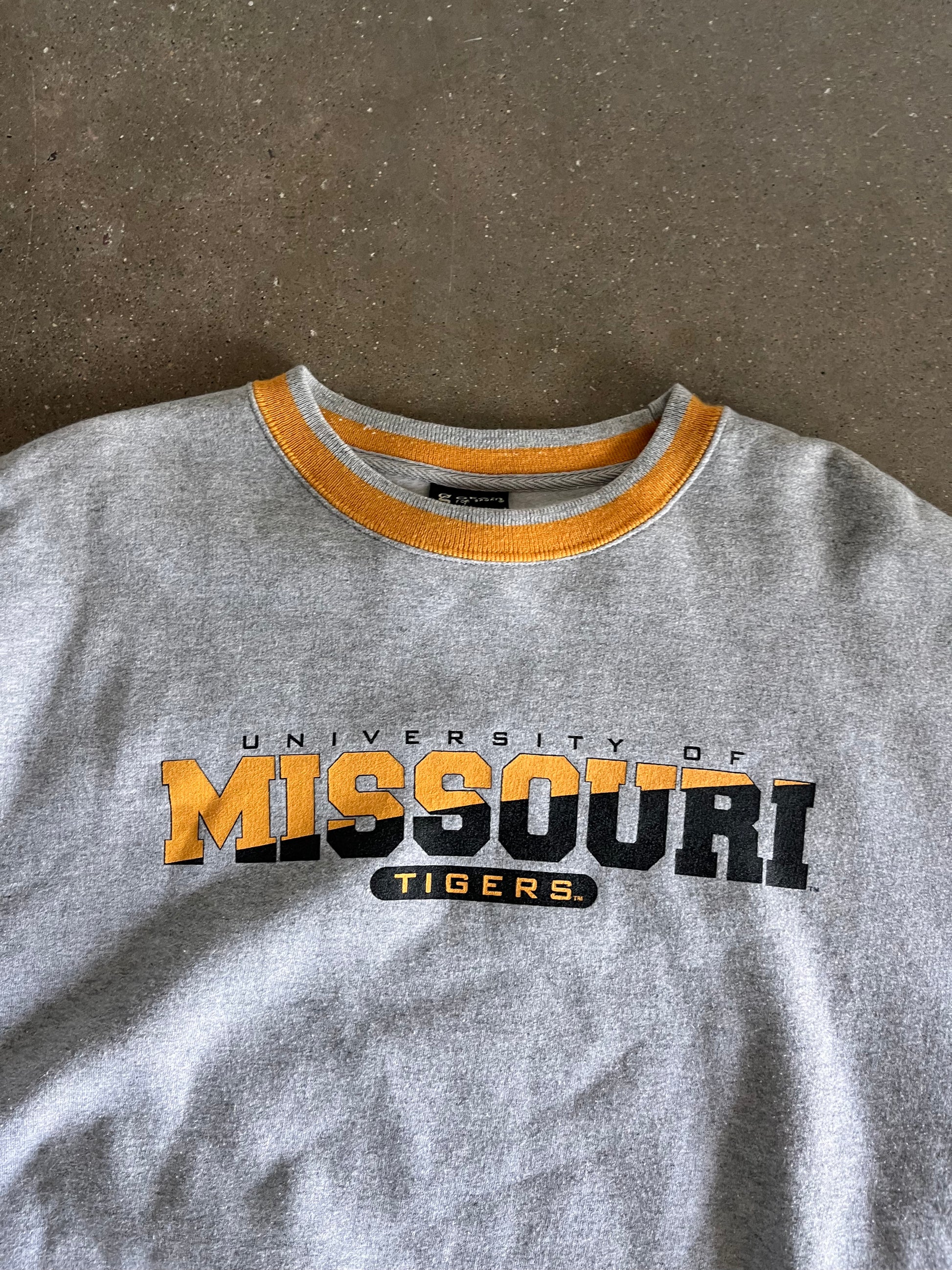 Vintage White Missouri College Crew - L