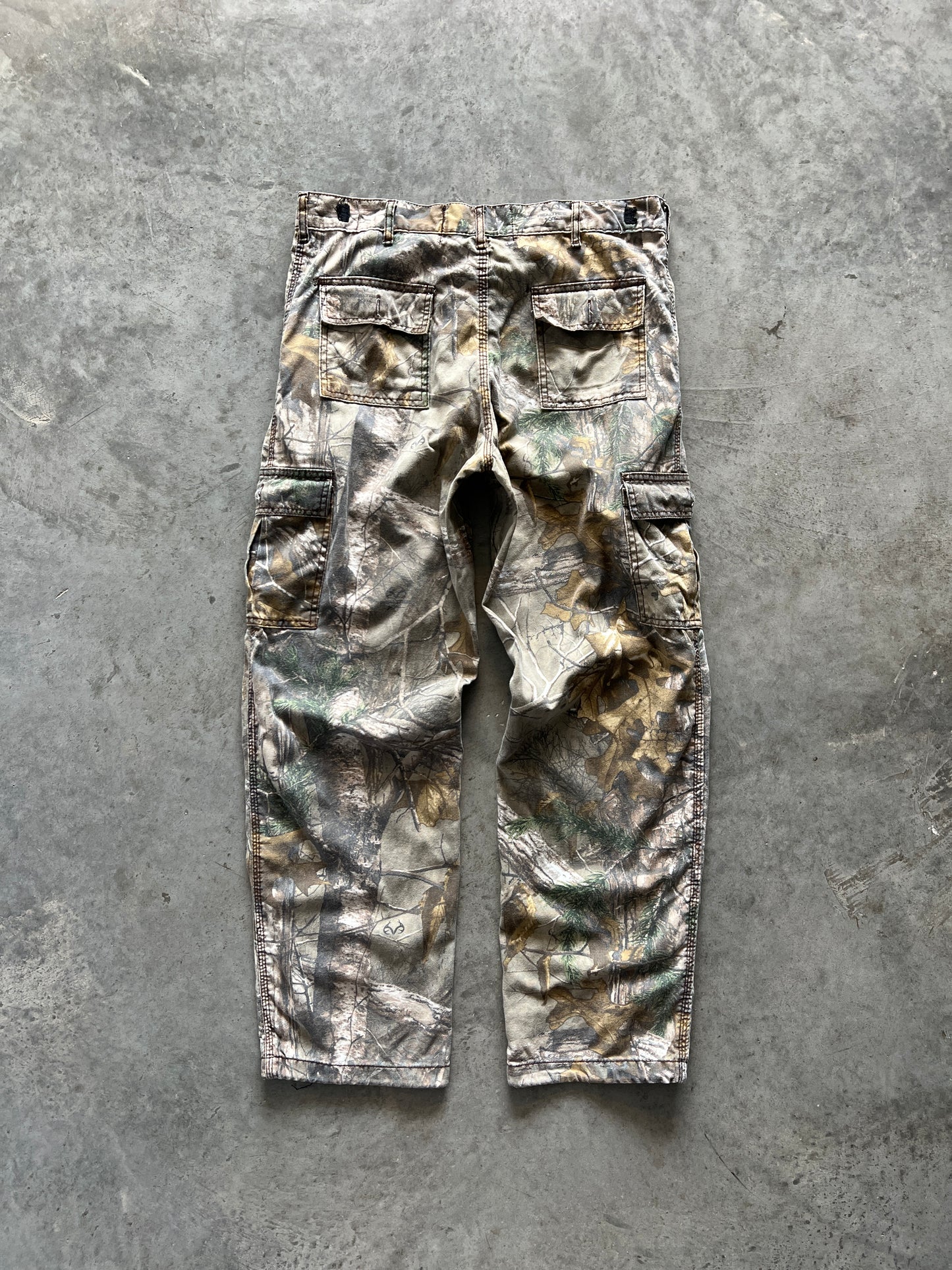 Vintage Real Tree Camo Cargo Pants - 34x29