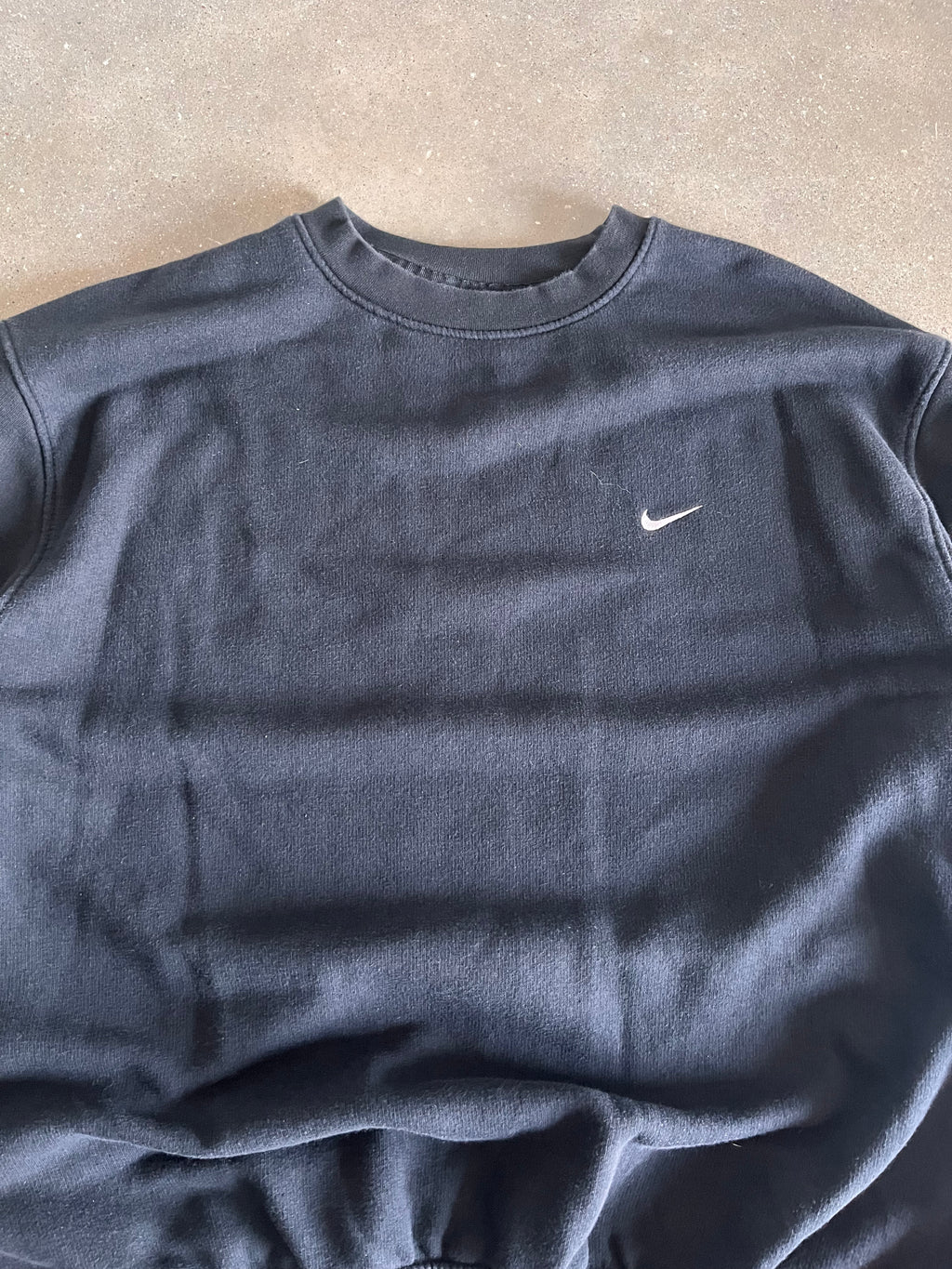 Vintage Black Nike Swoosh Crew - L