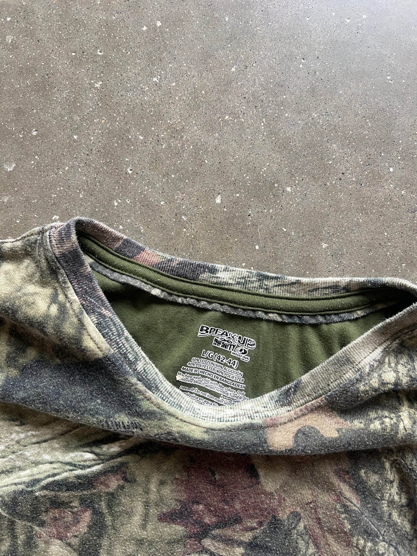 Vintage RealTree Camo Longsleeve Shirt - L