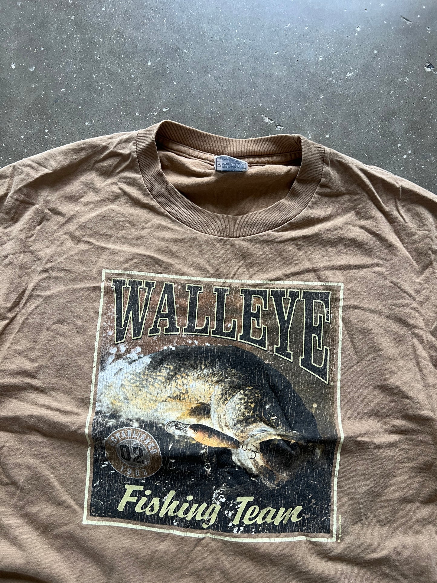 Vintage Tan Walleye Fishing Shirt - L