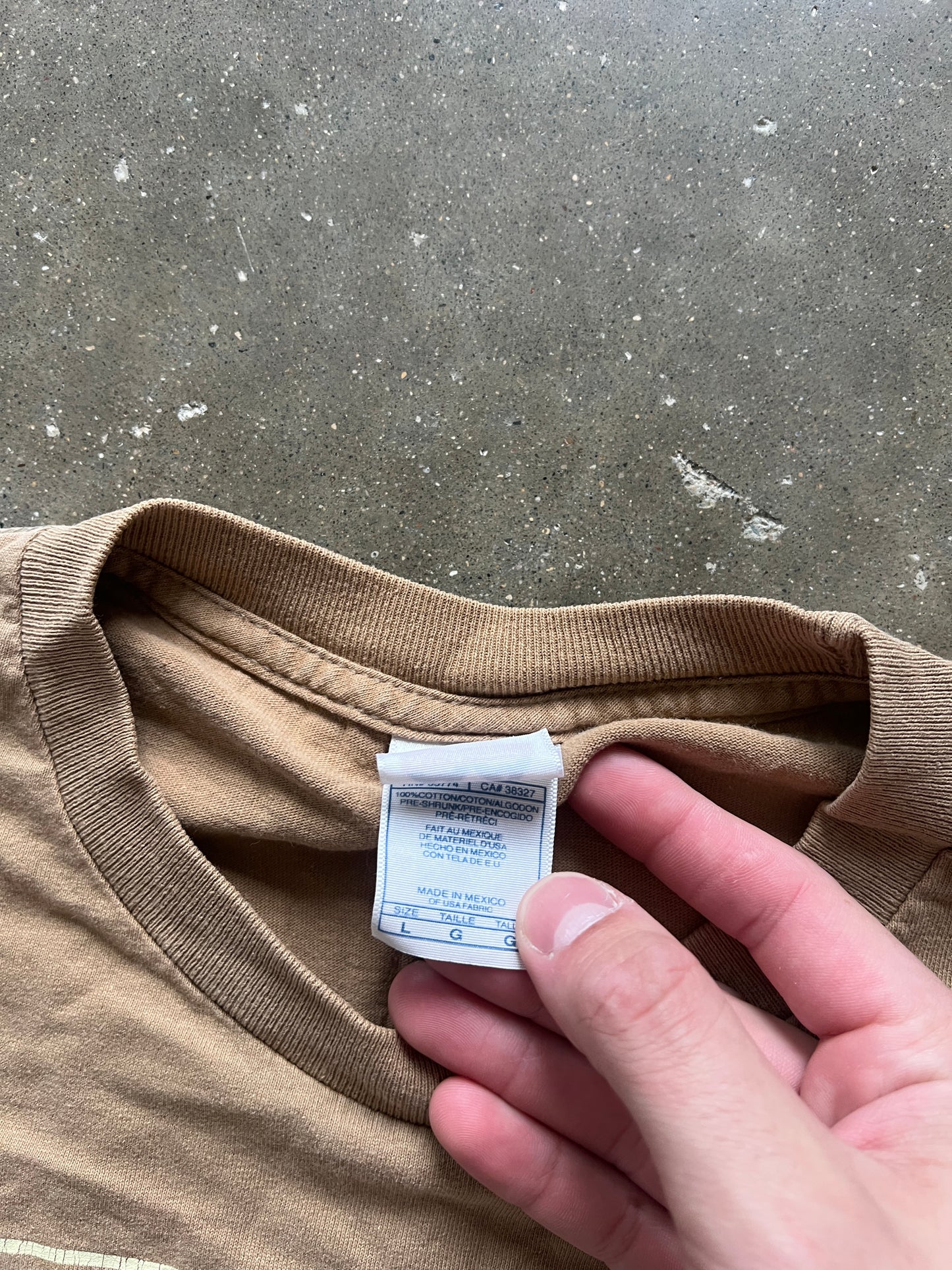 Vintage Tan Walleye Fishing Shirt - L