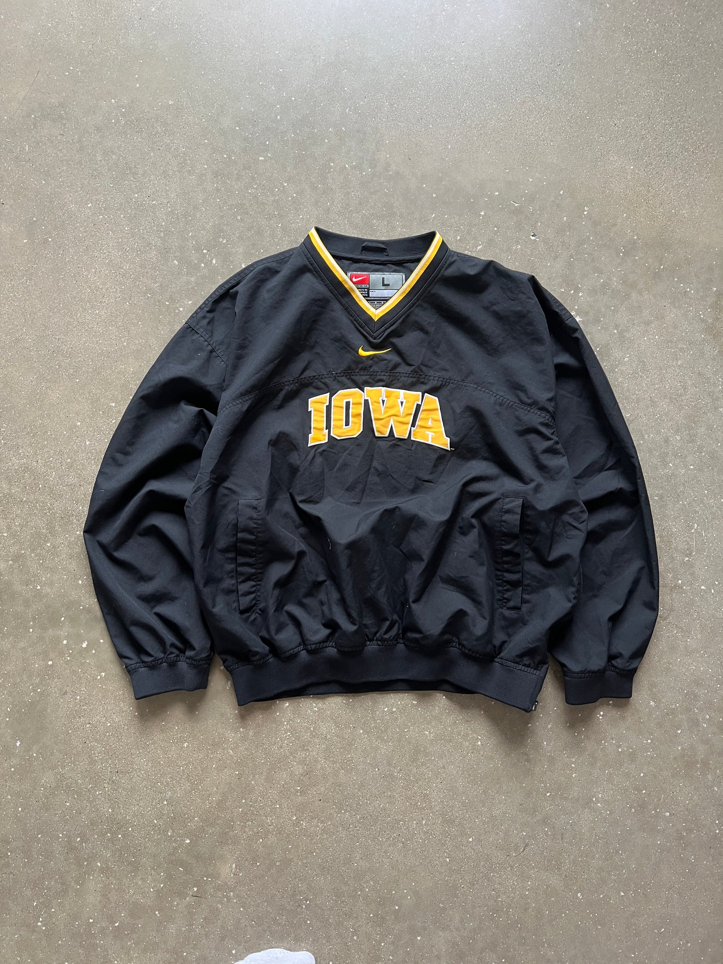 Vintage Black Nike Iowa Windbreaker Jacket - L