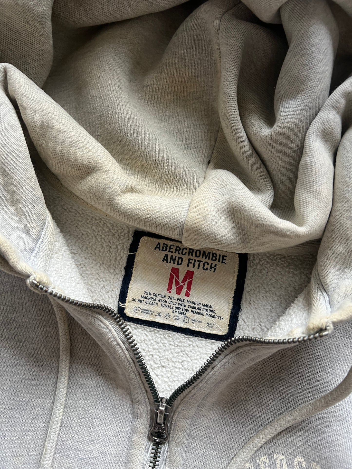 Vintage Off White Abercrombie Hoodie - M