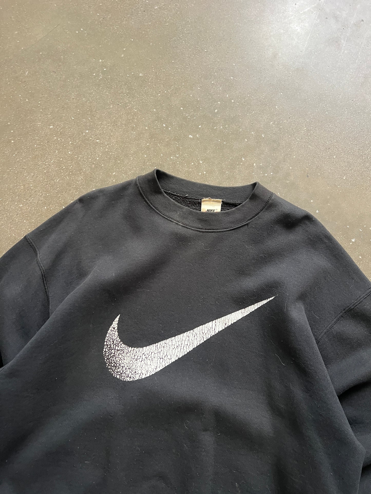 Vintage Black Nike Swoosh Crew - L