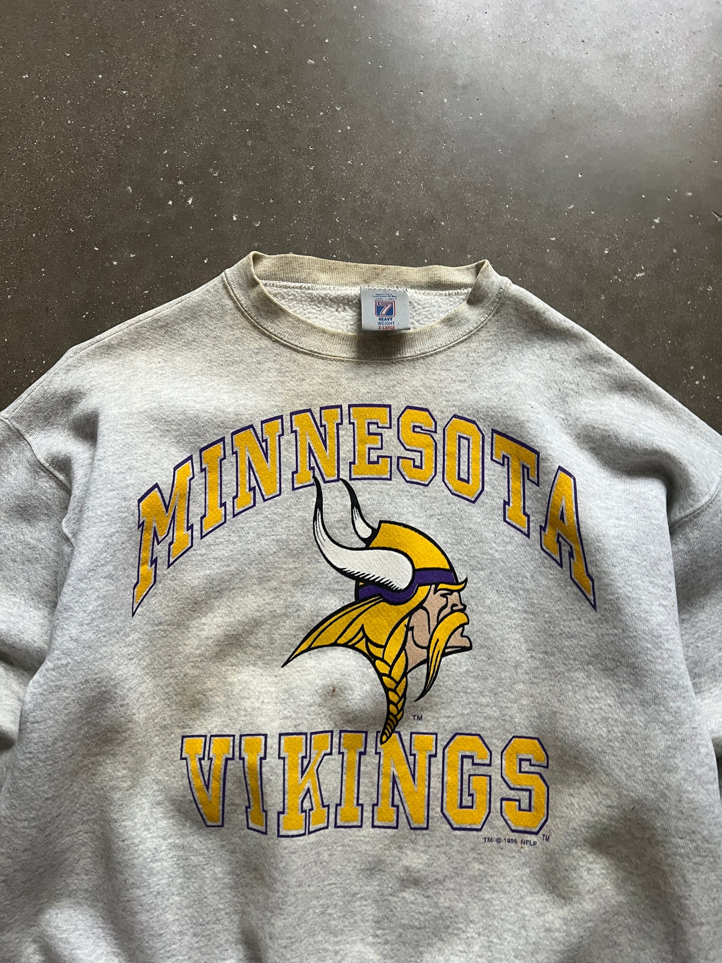 Vintage White Minnesota Vikings Crew - L