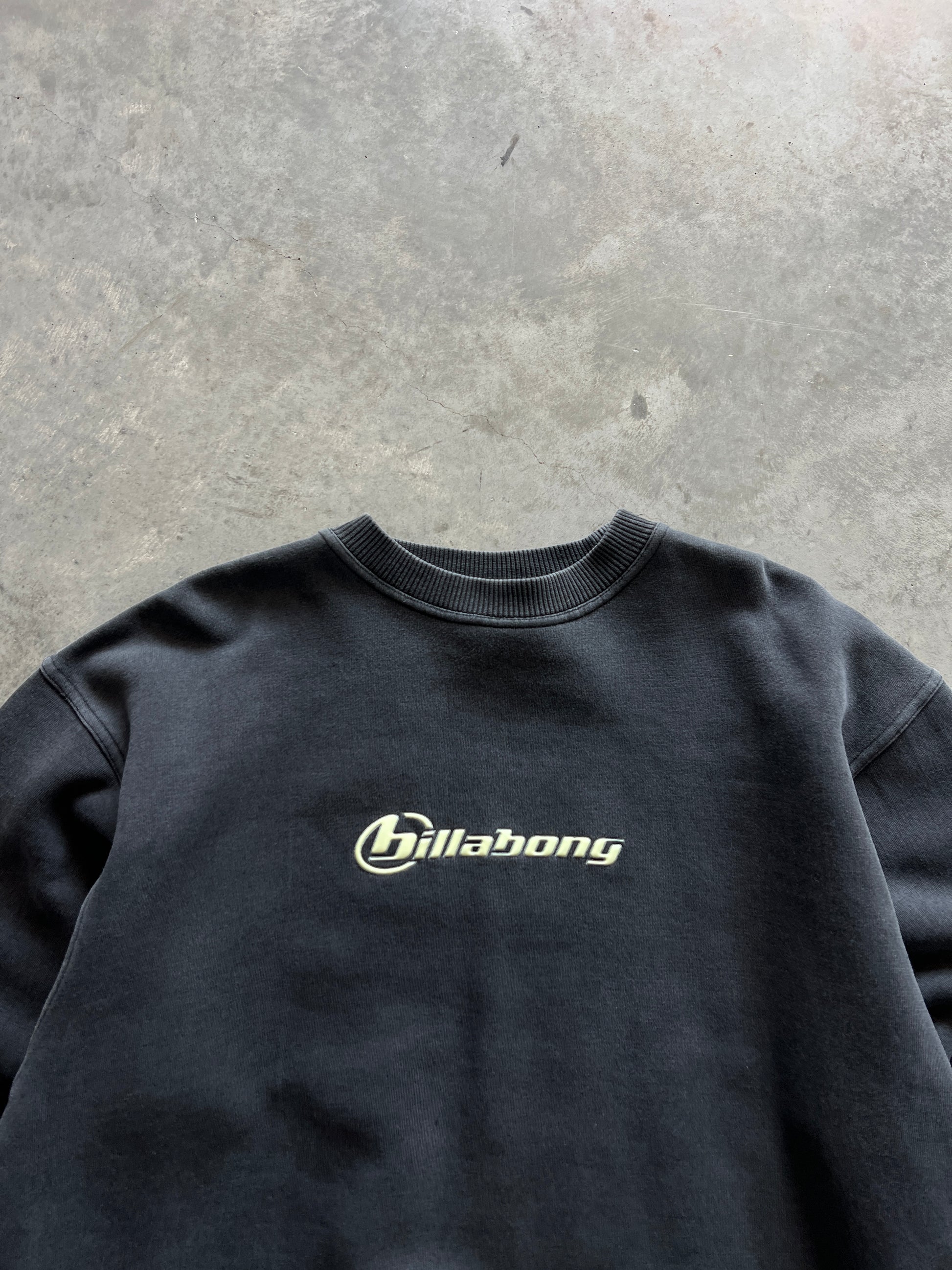 Vintage Black Billabong Spellout Crew - L