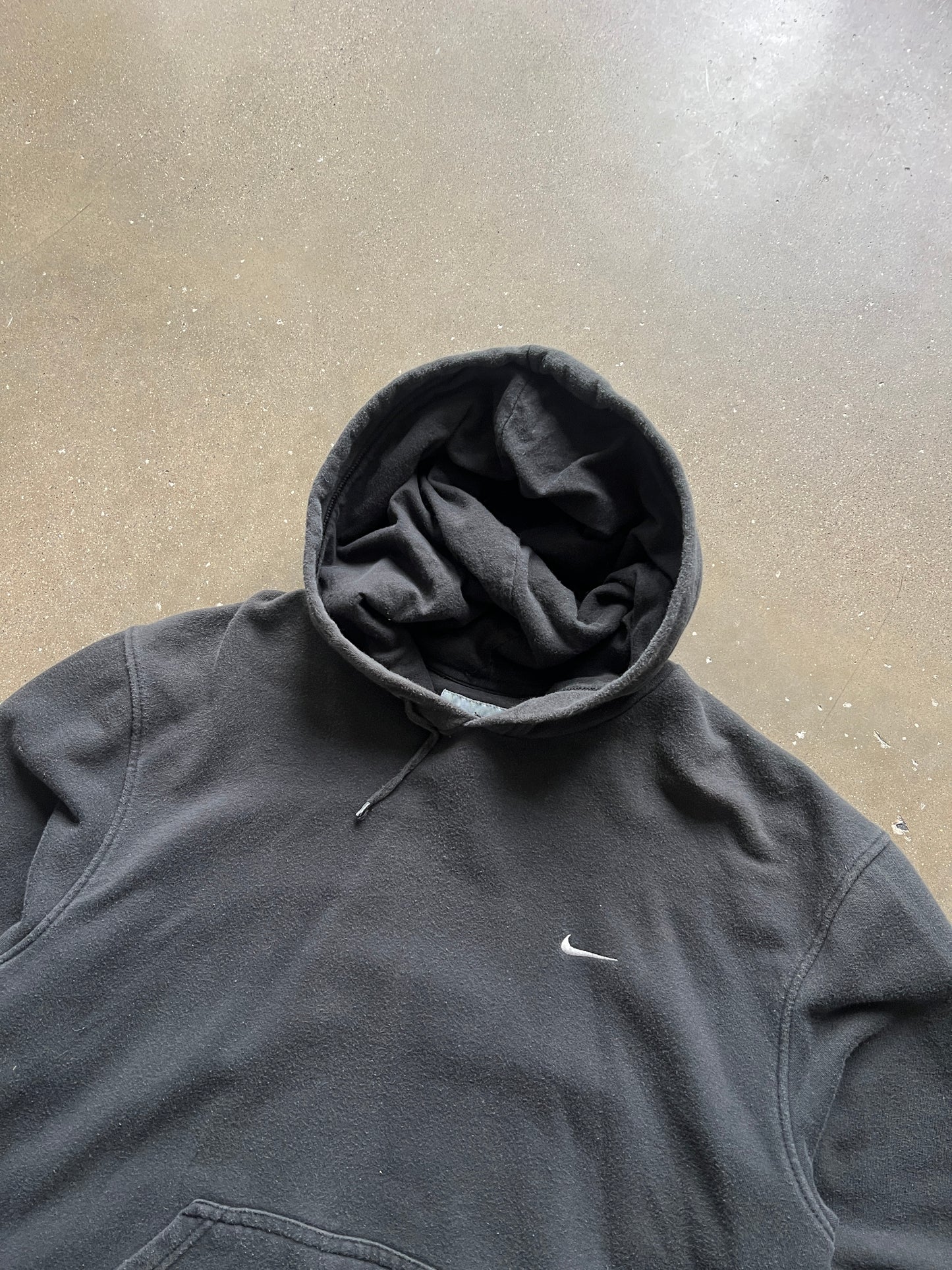 Vintage Black Nike Swoosh Hoodie - L