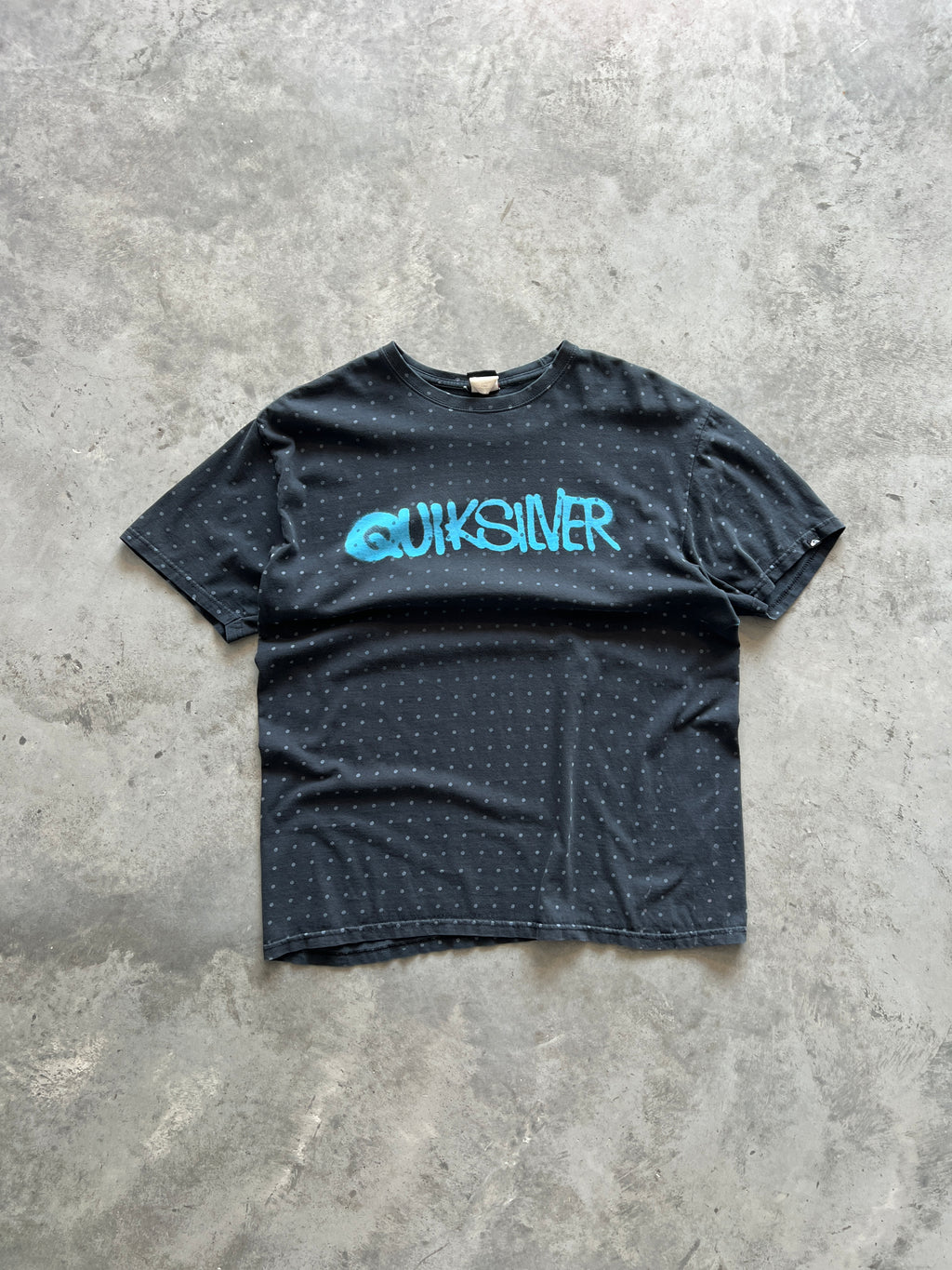 Vintage Faded Black Quicksilver Spellout Shirt - L