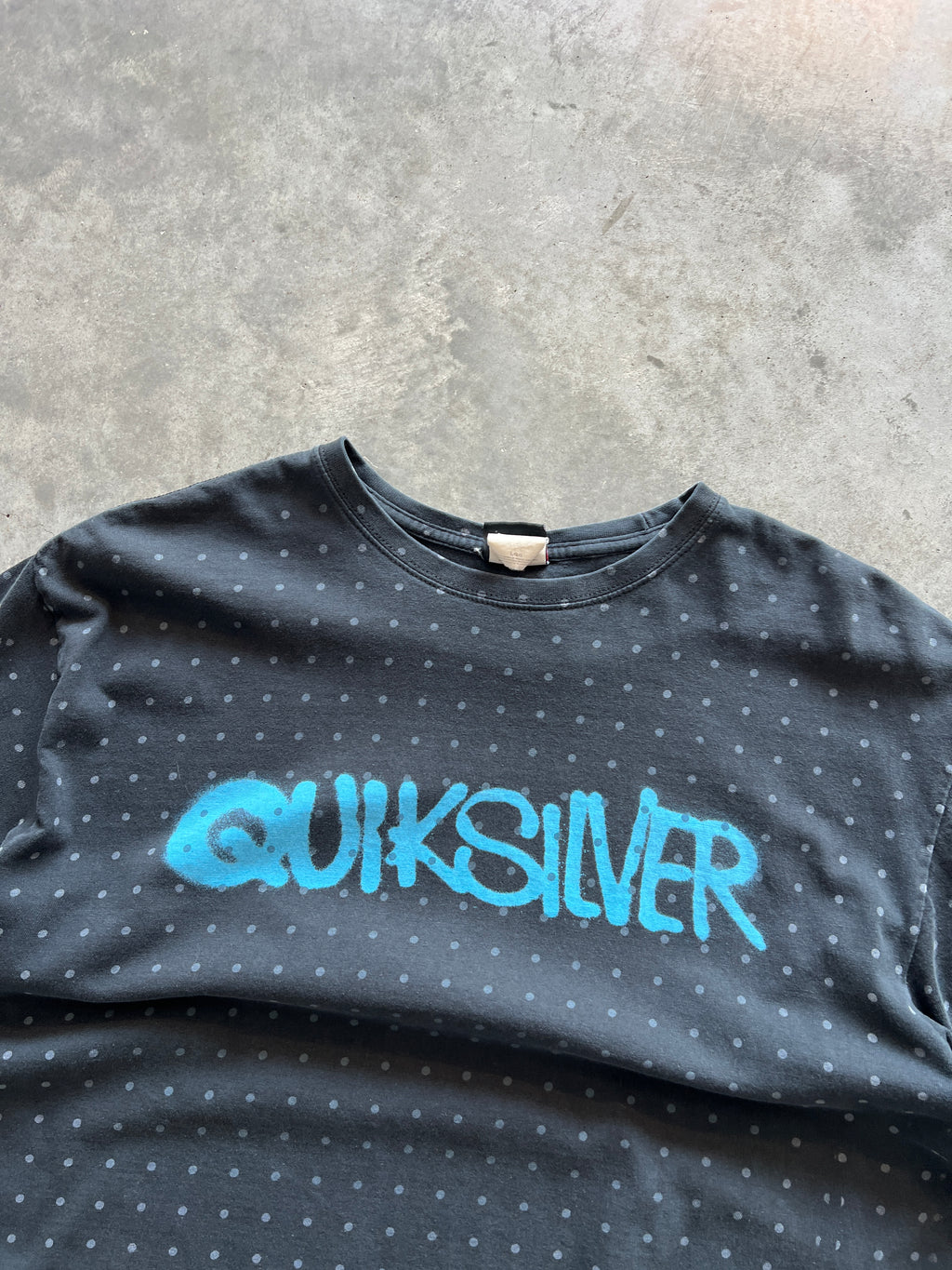 Vintage Faded Black Quicksilver Spellout Shirt - L