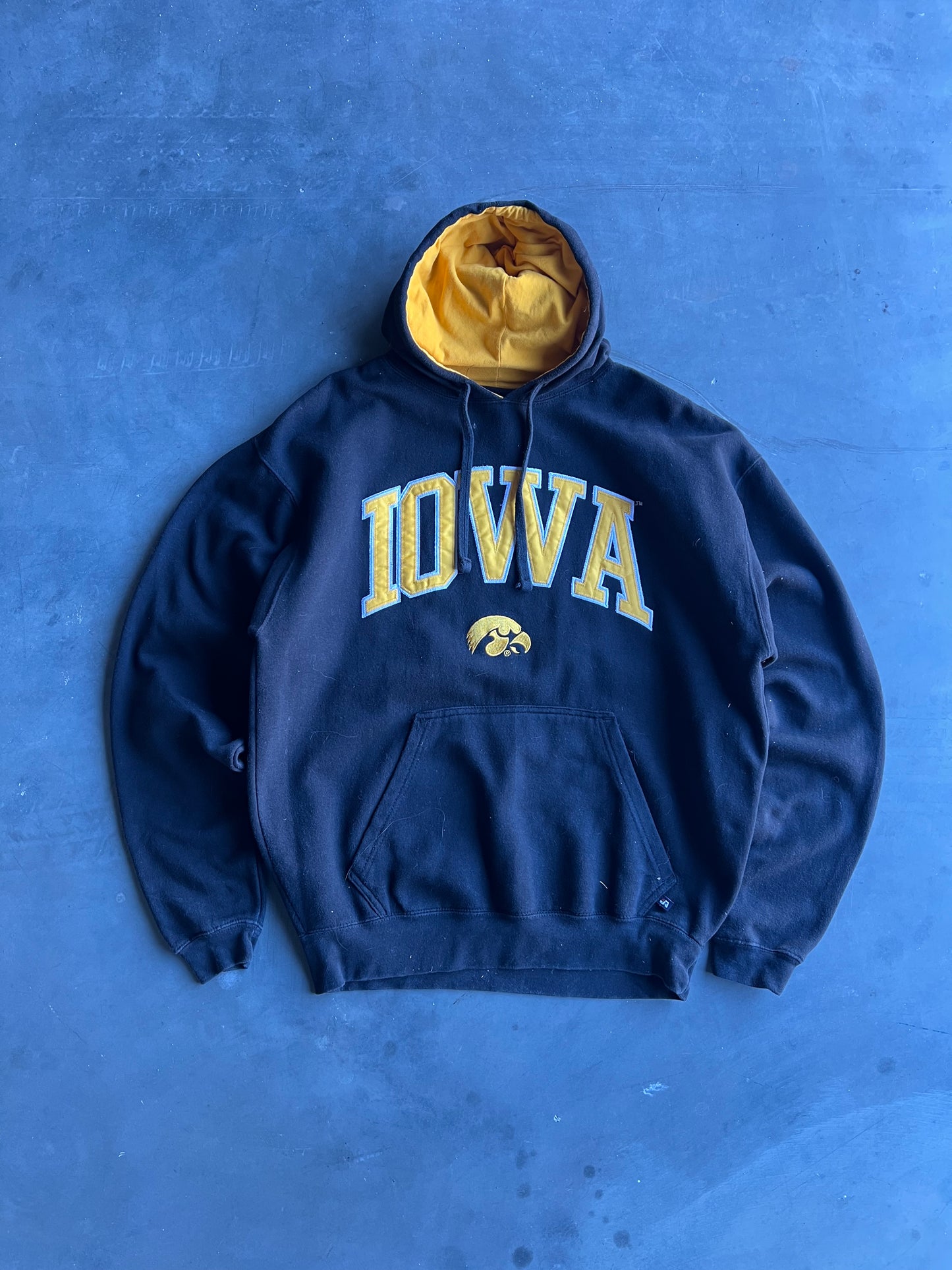 Vintage Black Iowa Hawkeyes Hoodie - XL