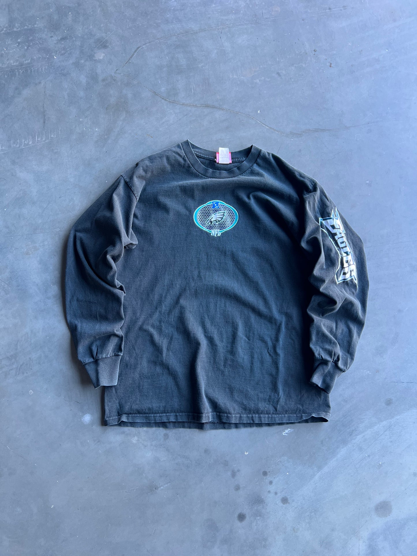 Vintage Faded Black Philadelphia Eagles Shirt - L