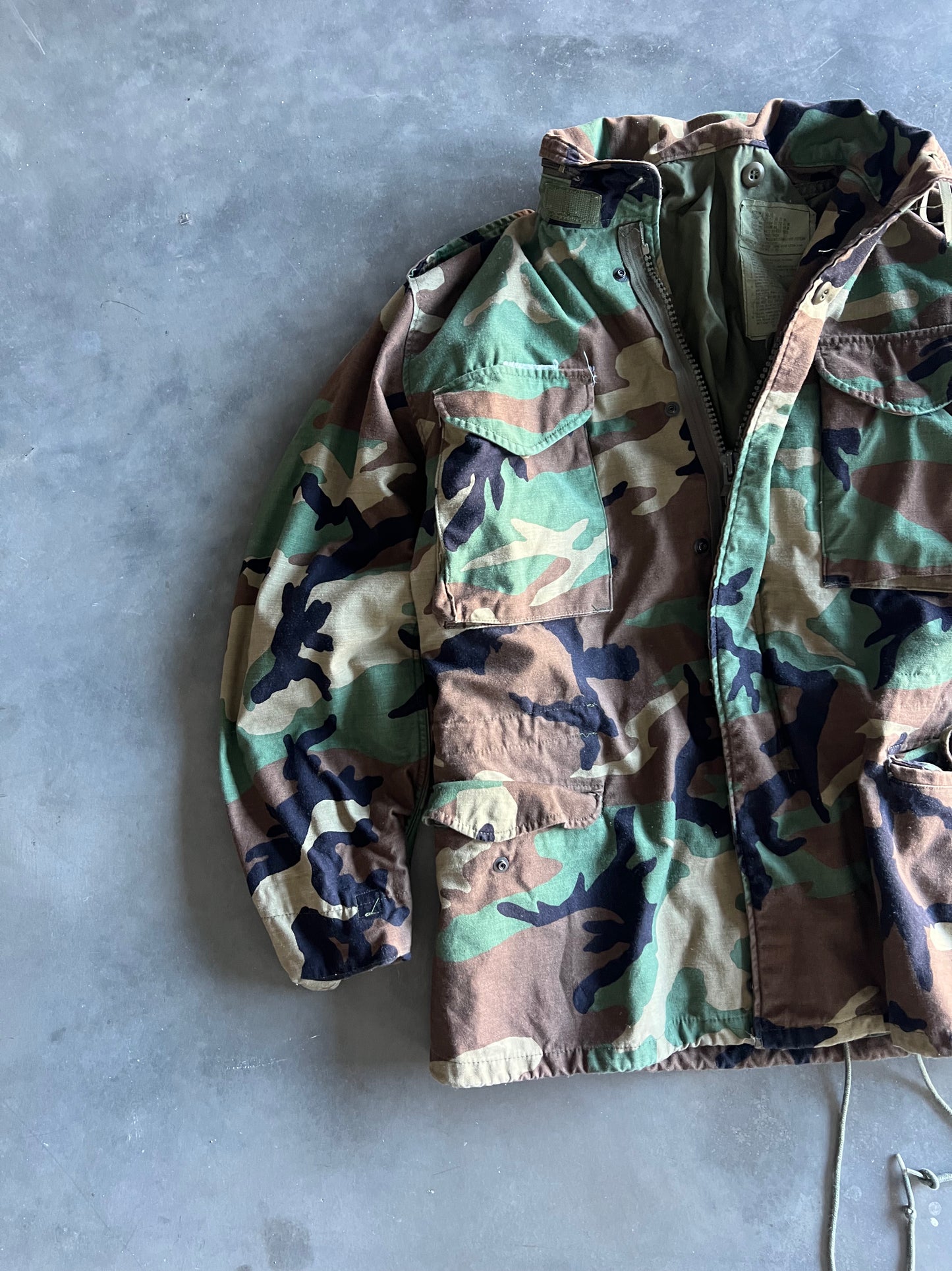 Vintage 90s Military Camo Zip Up Jacket - L