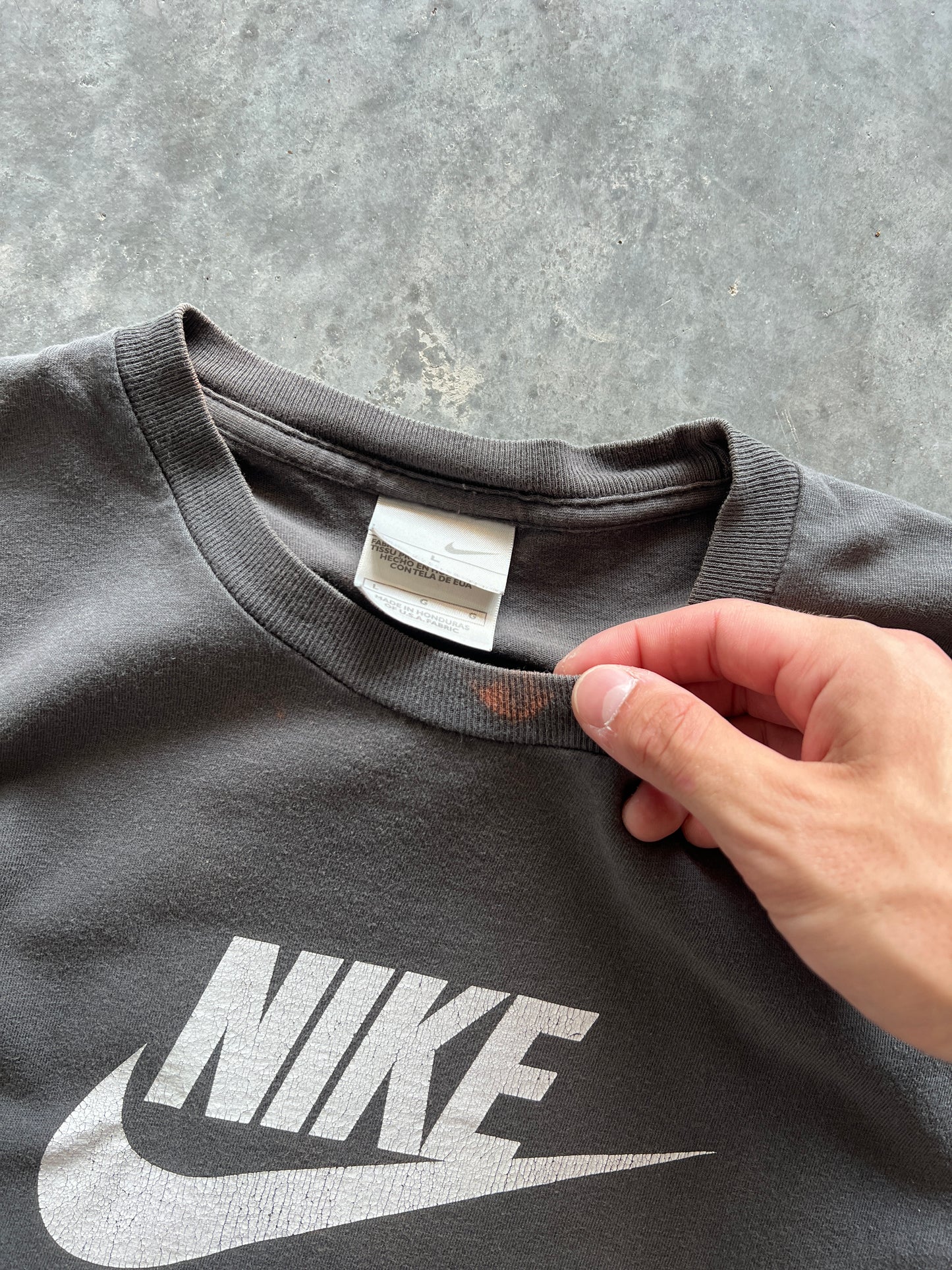 Vintage Grey Nike Spellout Shirt - L